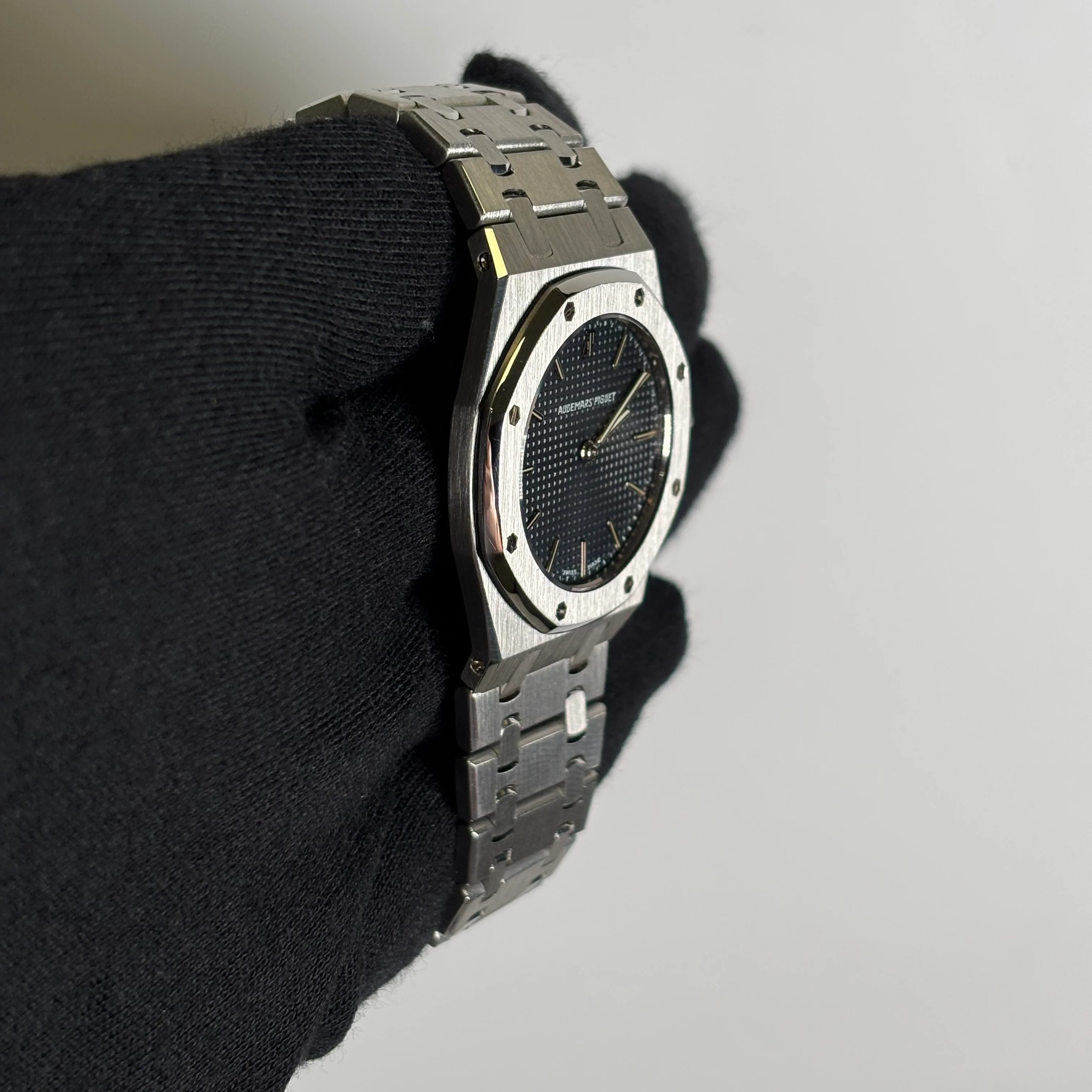 Audemars Piguet Royal Oak 33mm Black Dial Watch Ref# 56303ST - Image 3
