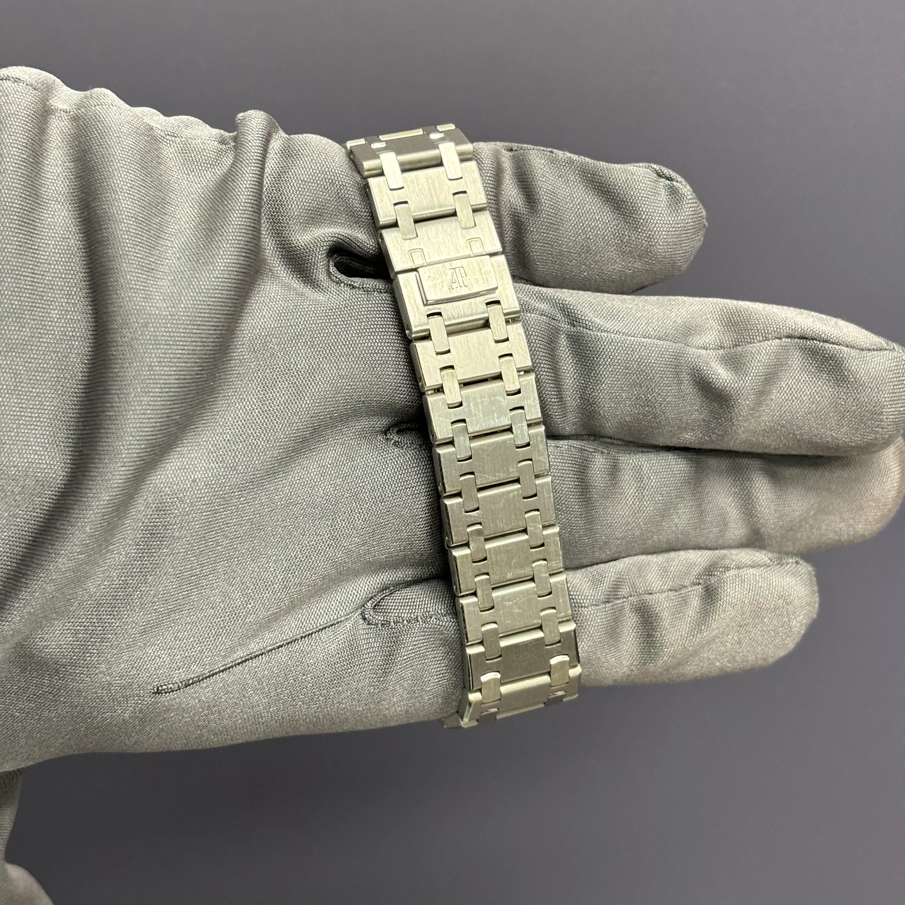 Audemars Piguet Royal Oak 34mm Pave Dial Watch Ref# 15054BC.ZZ.0789BC.01 - Image 4