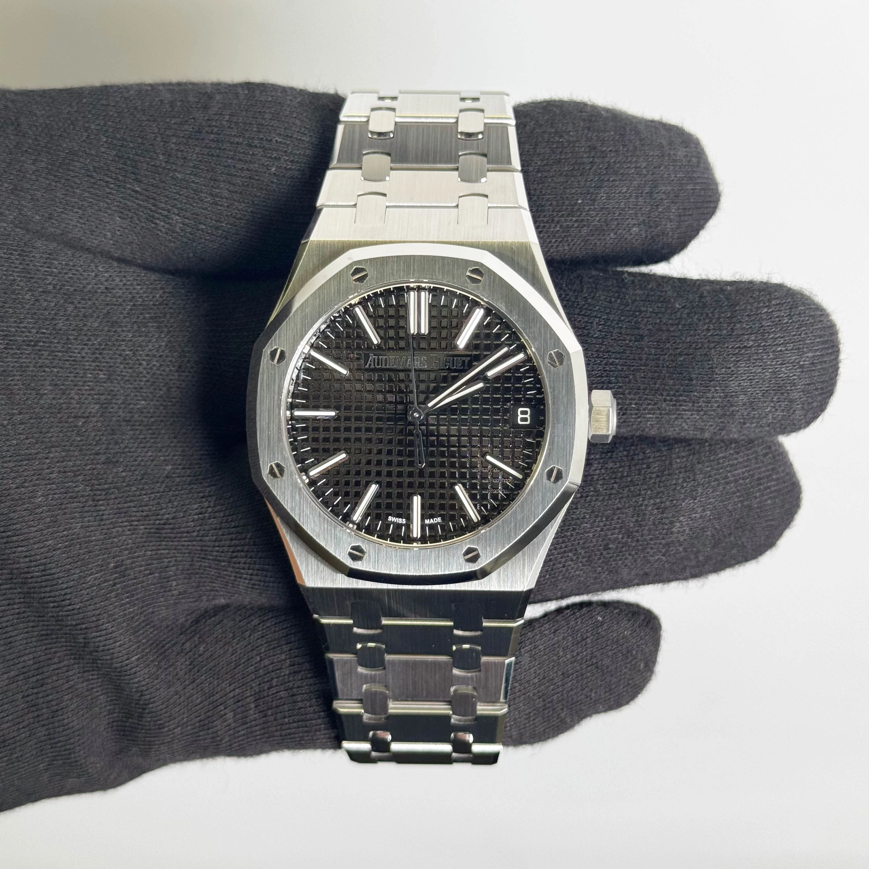Audemars Piguet Royal Oak 41mm Black Dial Watch Ref# 15510ST.OO.1320ST.02 - Image 2