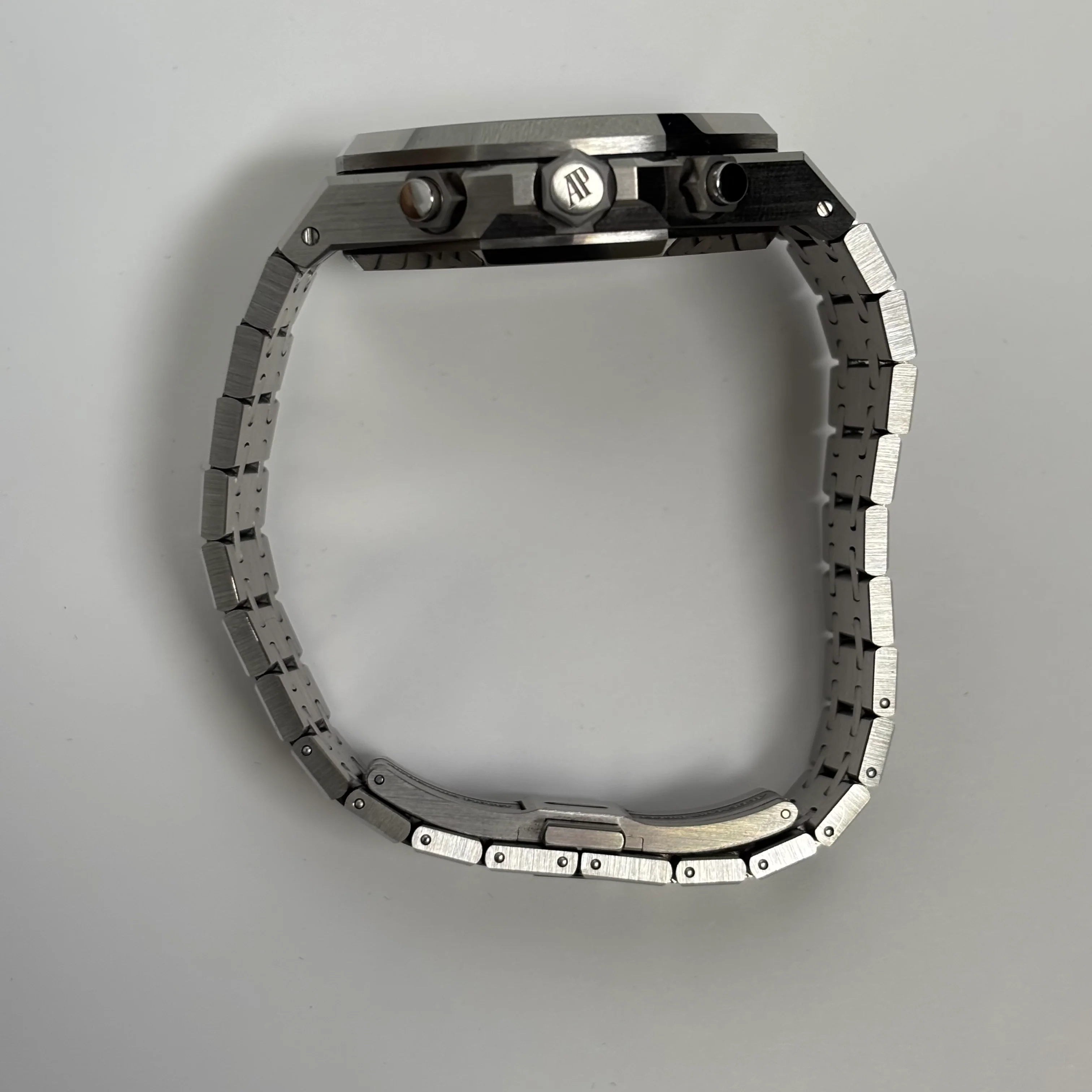 Audemars Piguet Royal Oak 41mm Silver Dial Watch Ref# 26240ST.OO.1320ST.07 - Image 5
