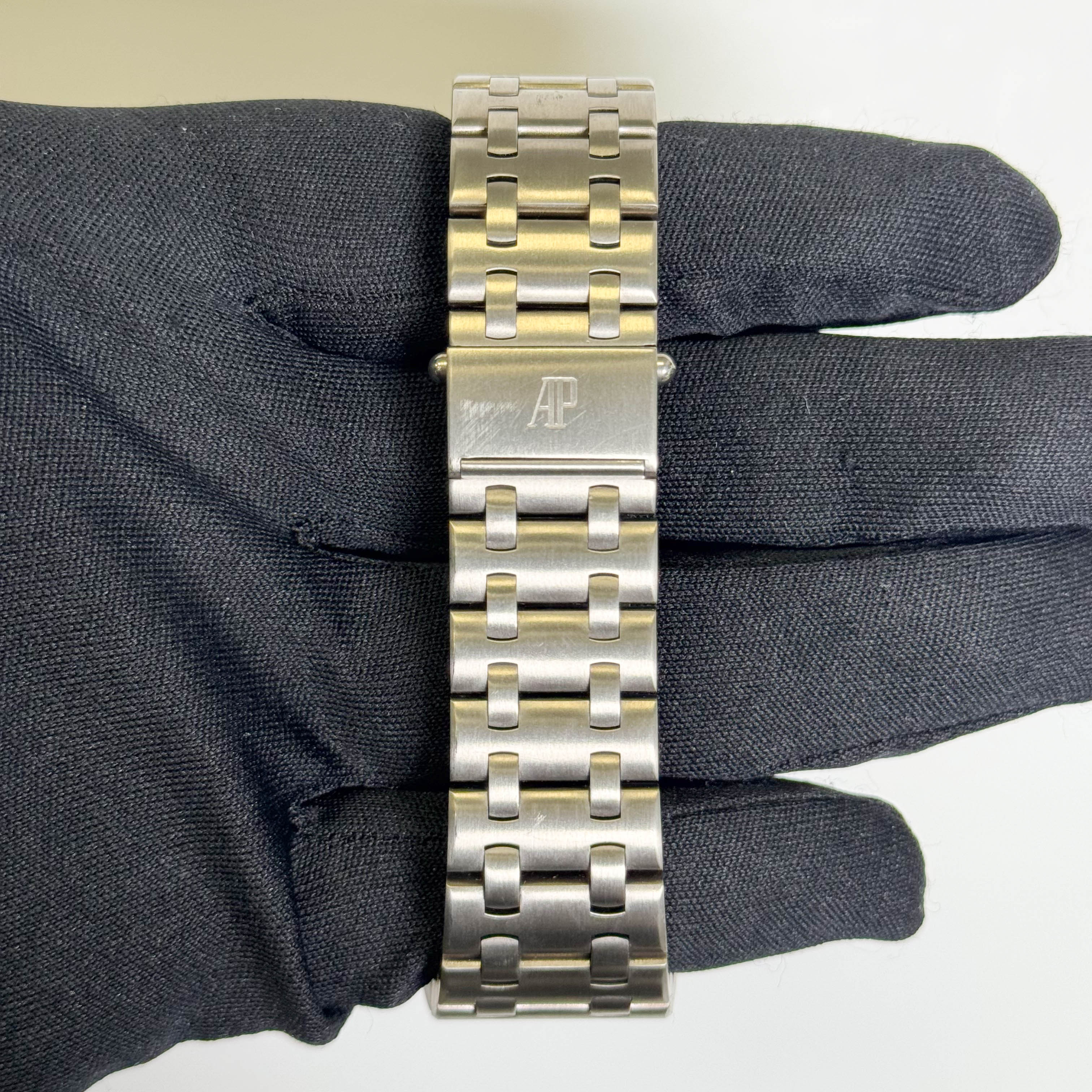 Audemars Piguet Royal Oak 42mm Grey Dial Watch Ref# 26170TI.OO.1000TI.01 - Image 4