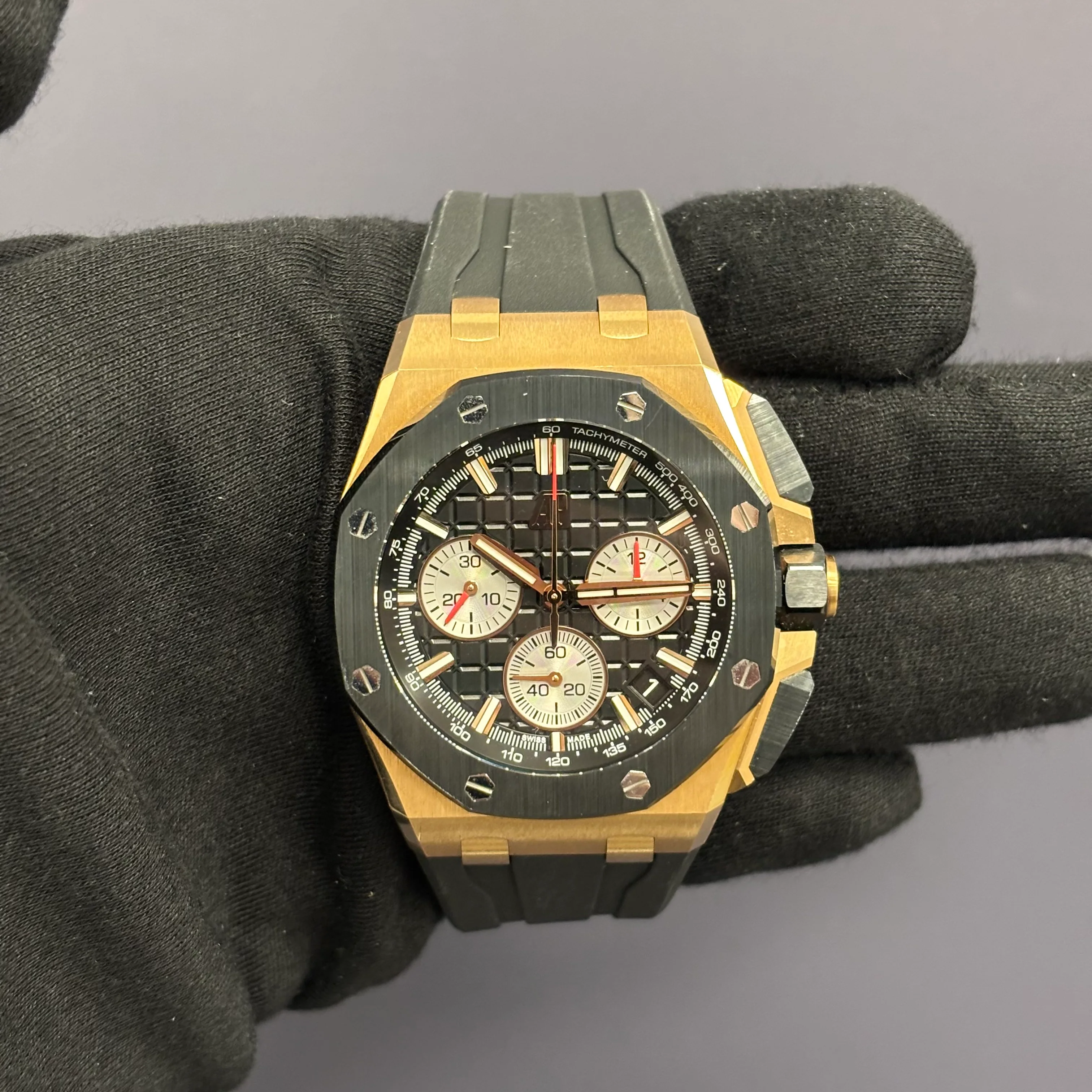 Audemars Piguet Royal Oak 43mm Black Dial Watch Ref# 26420RO.OO.A002CA.01 - Image 2