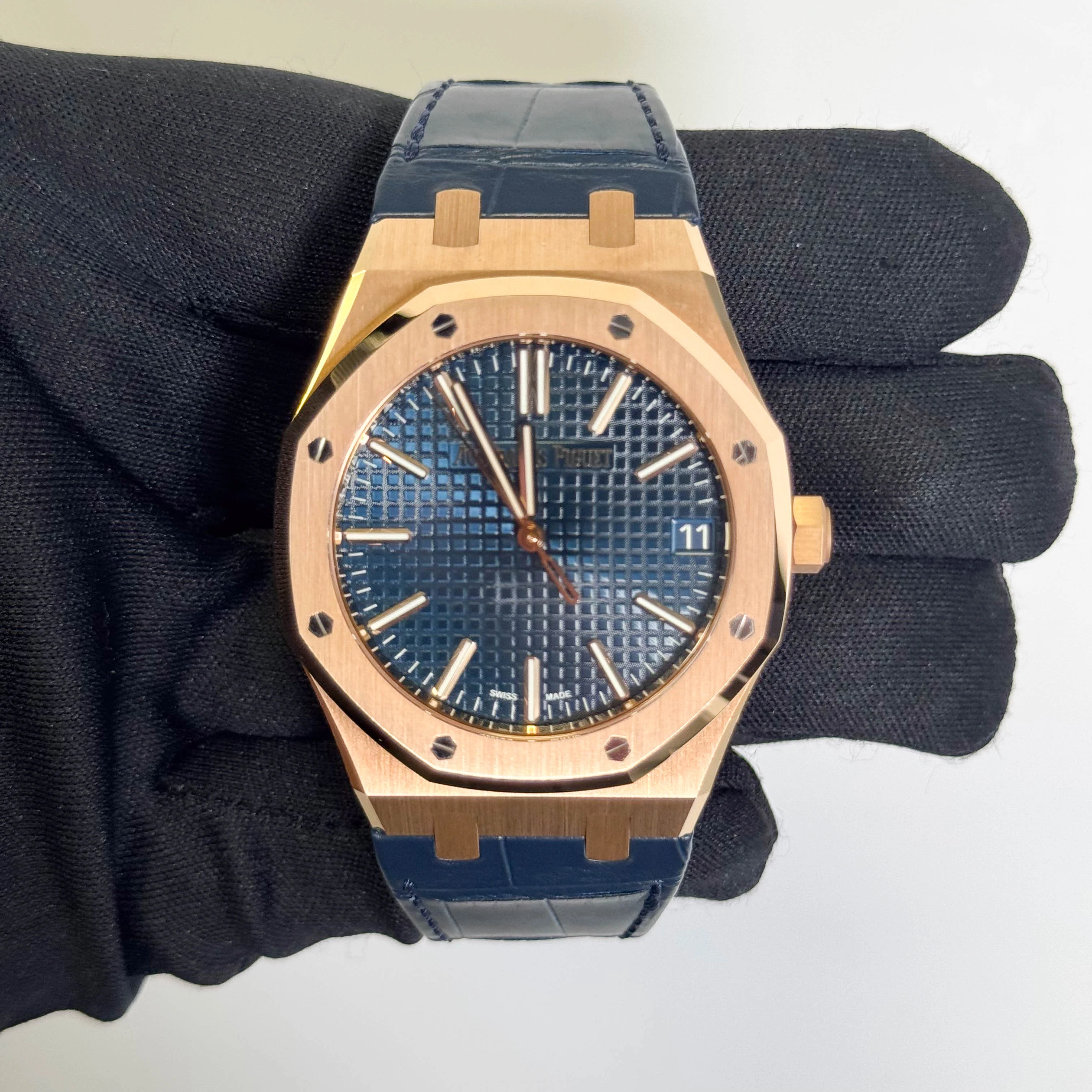 Audemars Piguet Royal Oak Offshore 41mm Blue Dial Watch Ref# 15510OR.OO.D315CR.02 - Image 2