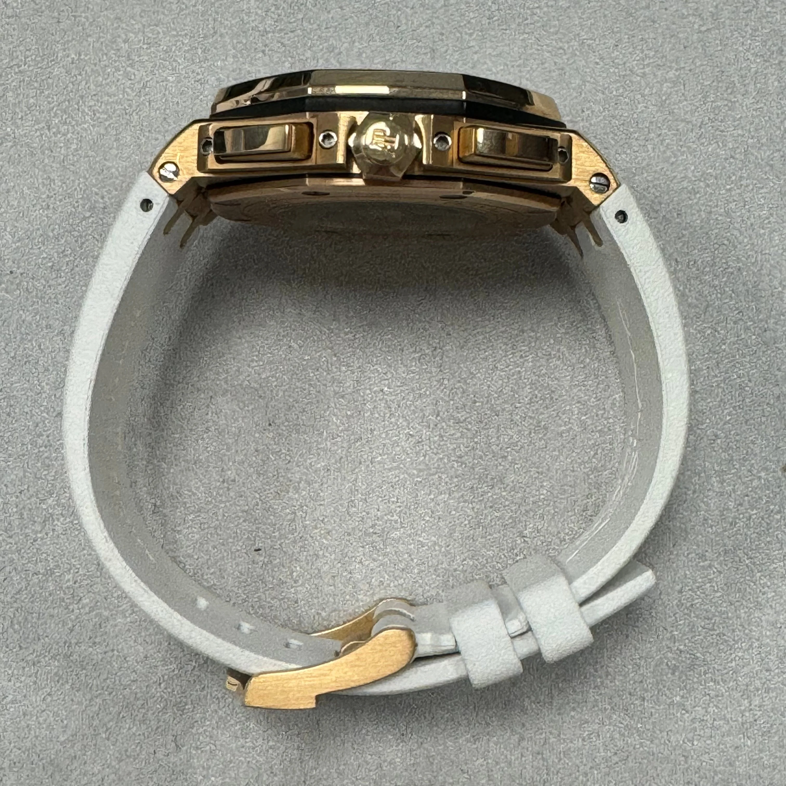 Audemars Piguet Royal Oak Offshore 44mm White Dial Watch Ref# 24608OR.OO.A010CA.01 - Image 5