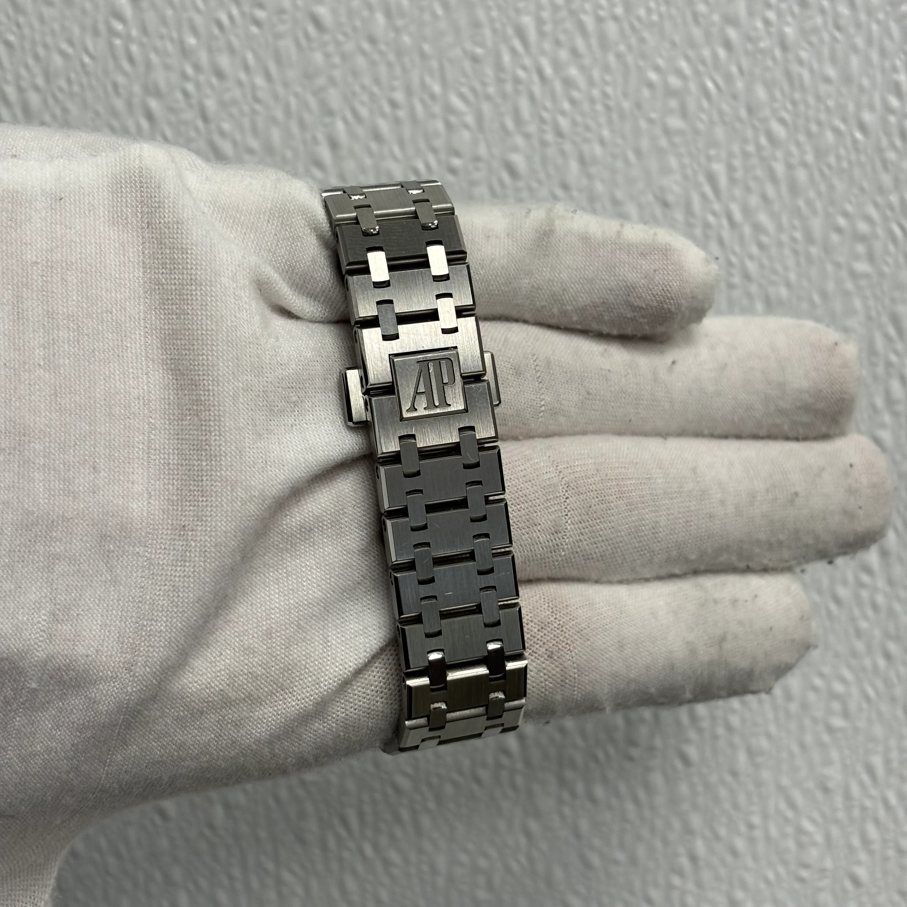 Audemars Piguet Royal Oak Stainless Steel 38mm Grey Chronograph Dial Watch Reference# 26315ST.OO.1256ST.02 - Image 4