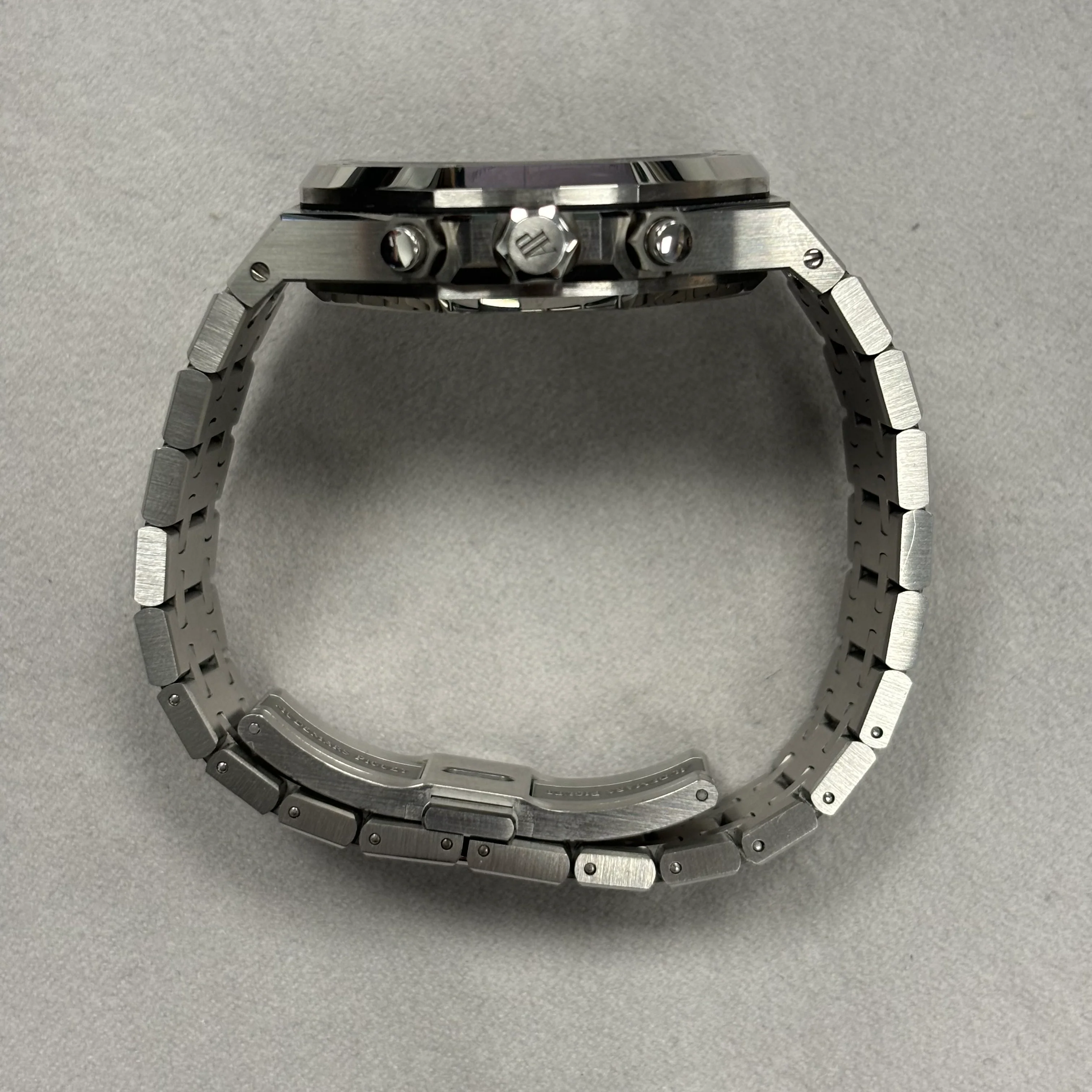 Audemars Piguet Royal Oak Stainless Steel 38mm Grey Chronograph Dial Watch Reference# 26315ST.OO.1256ST.02 - Image 5