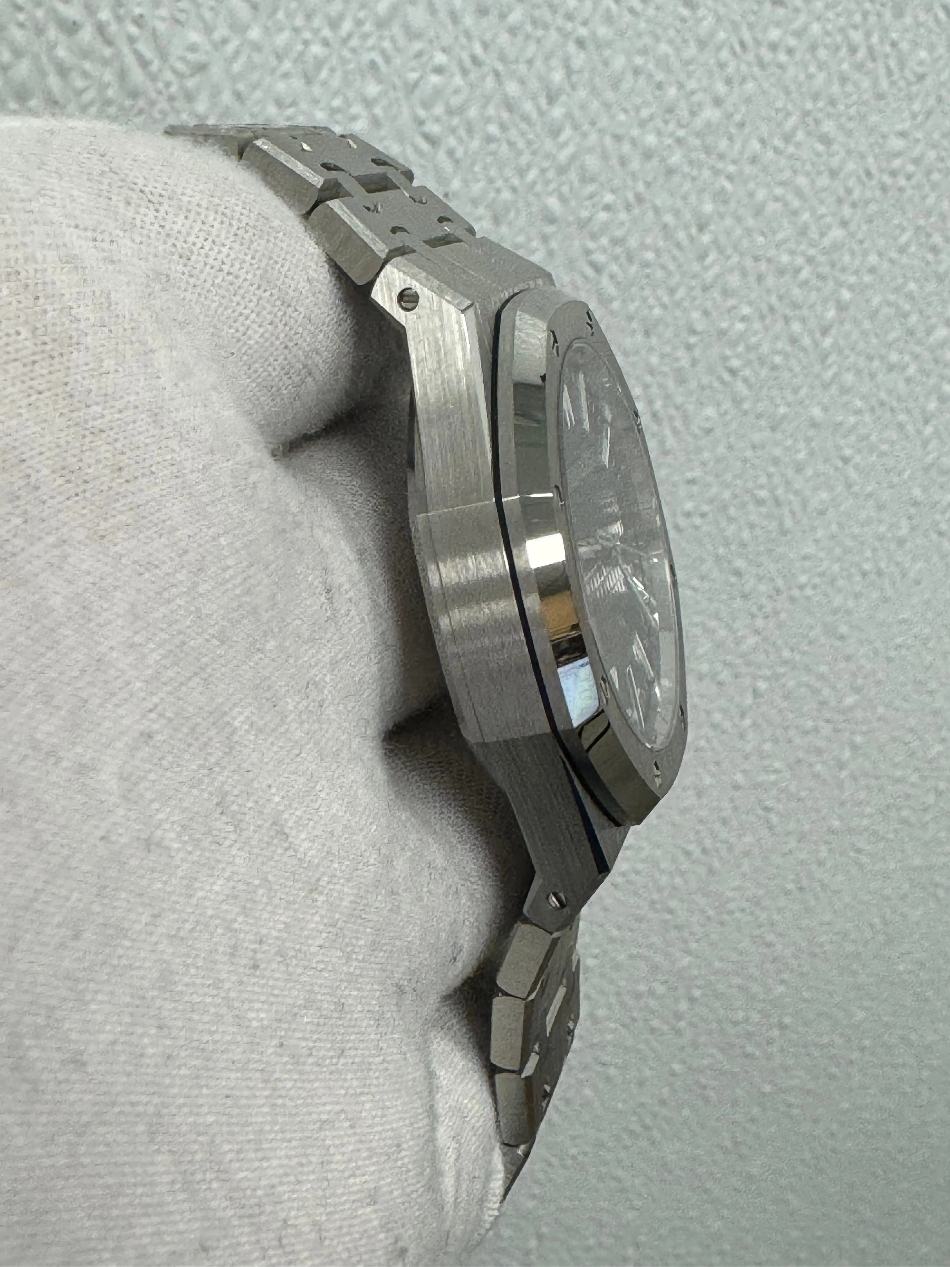 Audemars Piguet Royal Oak Stainless Steel 41mm Green "Grande Tapisserie" Stick Dial Watch - Image 2