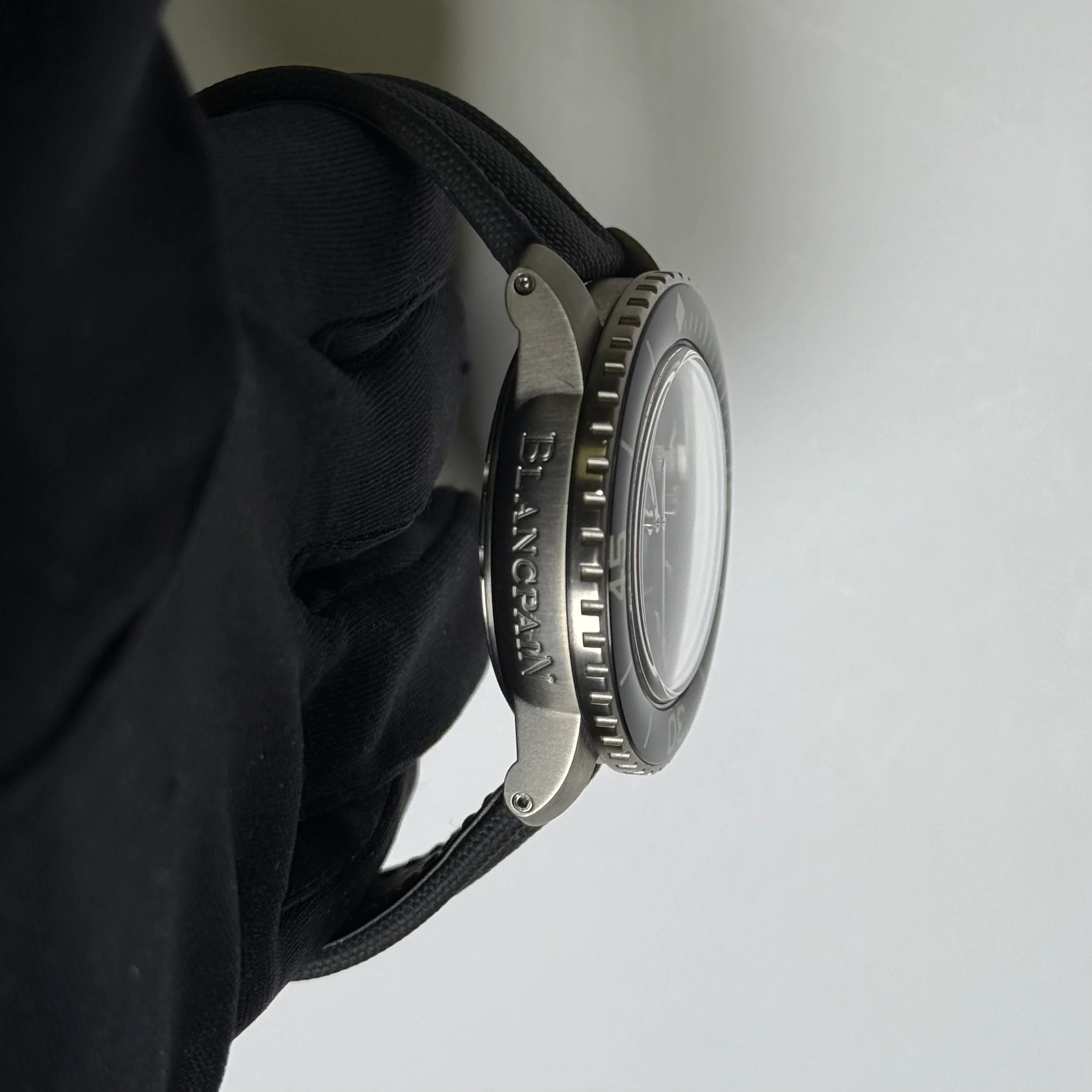 Blancpain Fifty Fathoms 45mm Black Dial Watch Ref# 5015-1130-52A - Image 3
