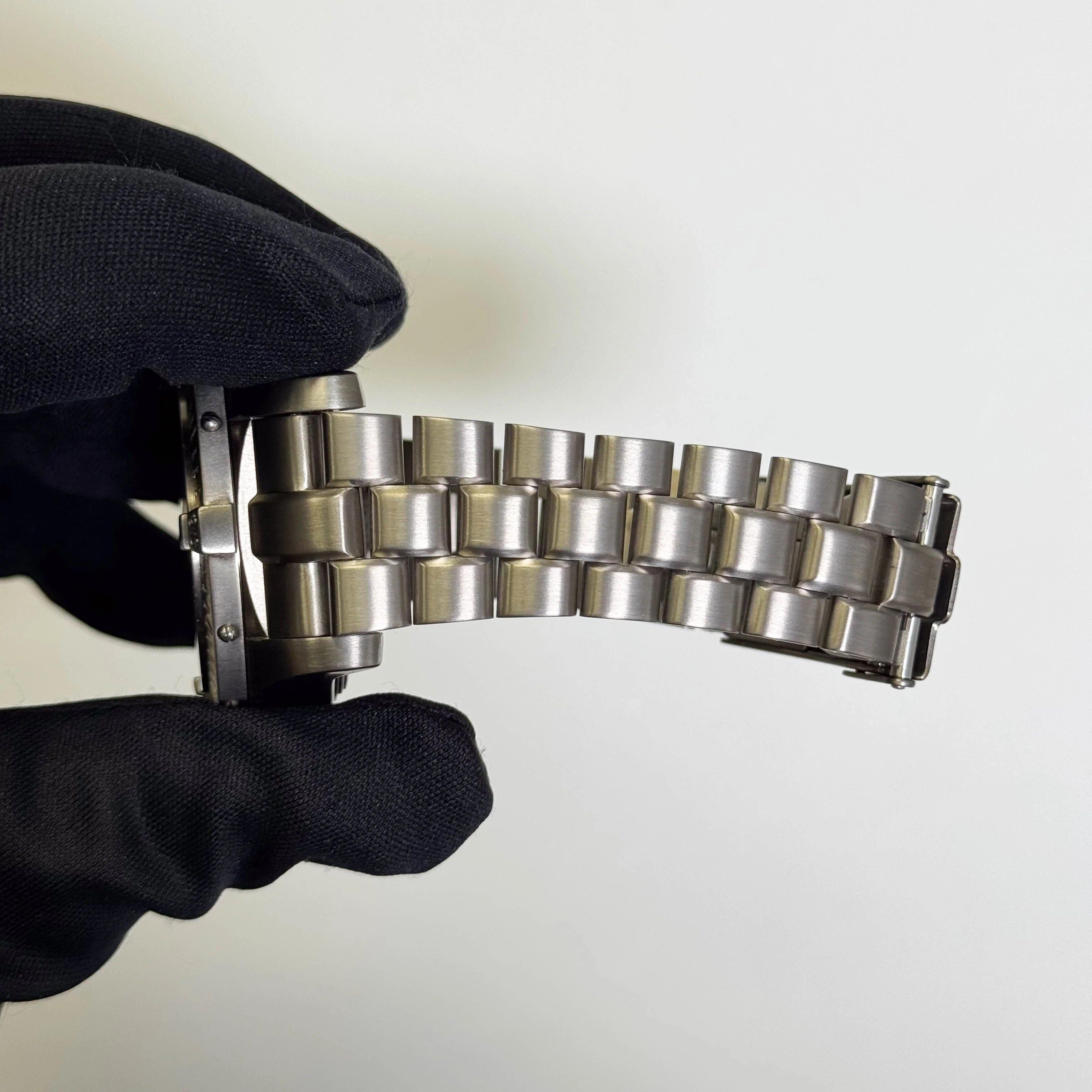 Breiting Avenger 44mm Black Dial Watch Ref# E13360 - Image 5