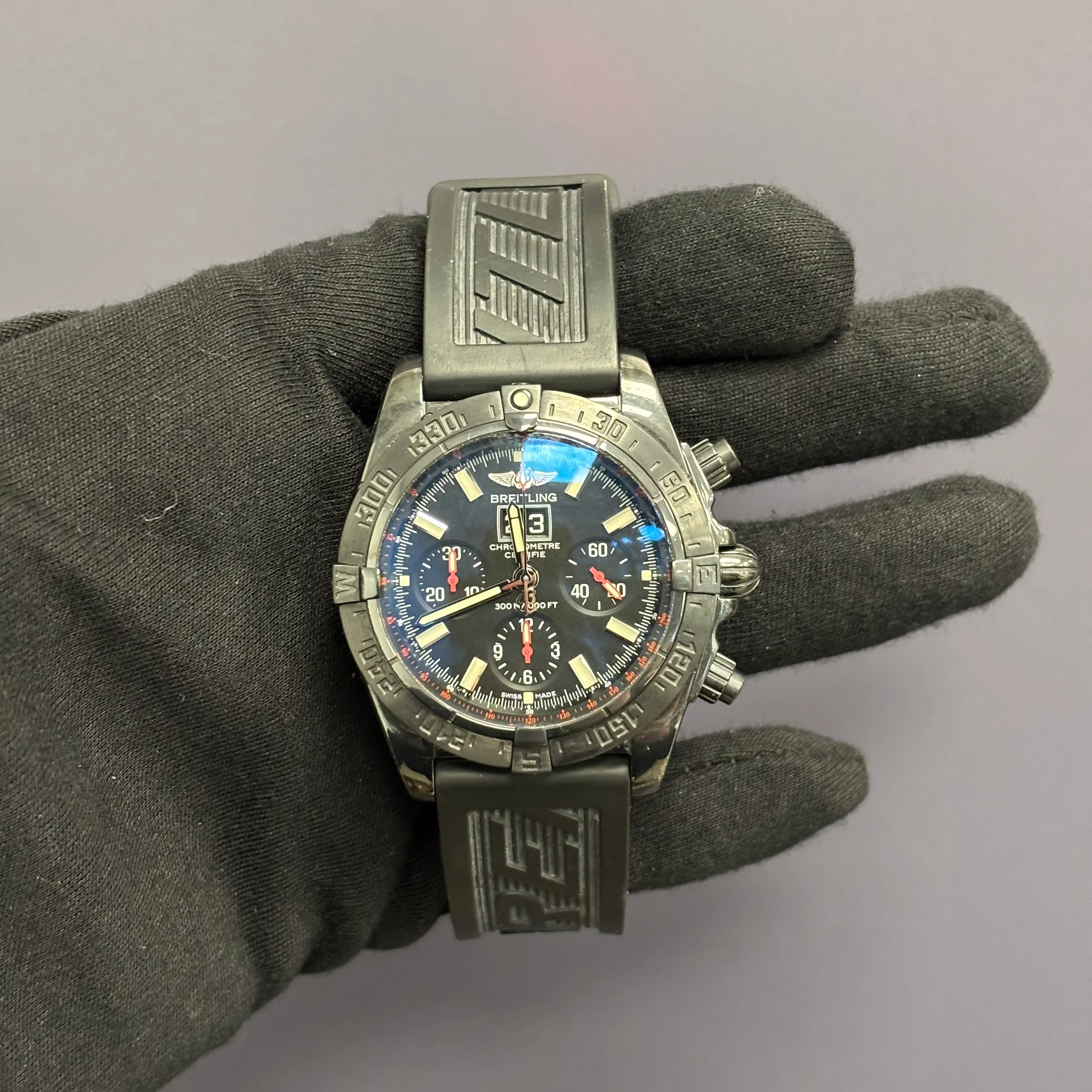 Breitling Blackbird 44mm Black Dial Watch Ref# M44359 - Image 2