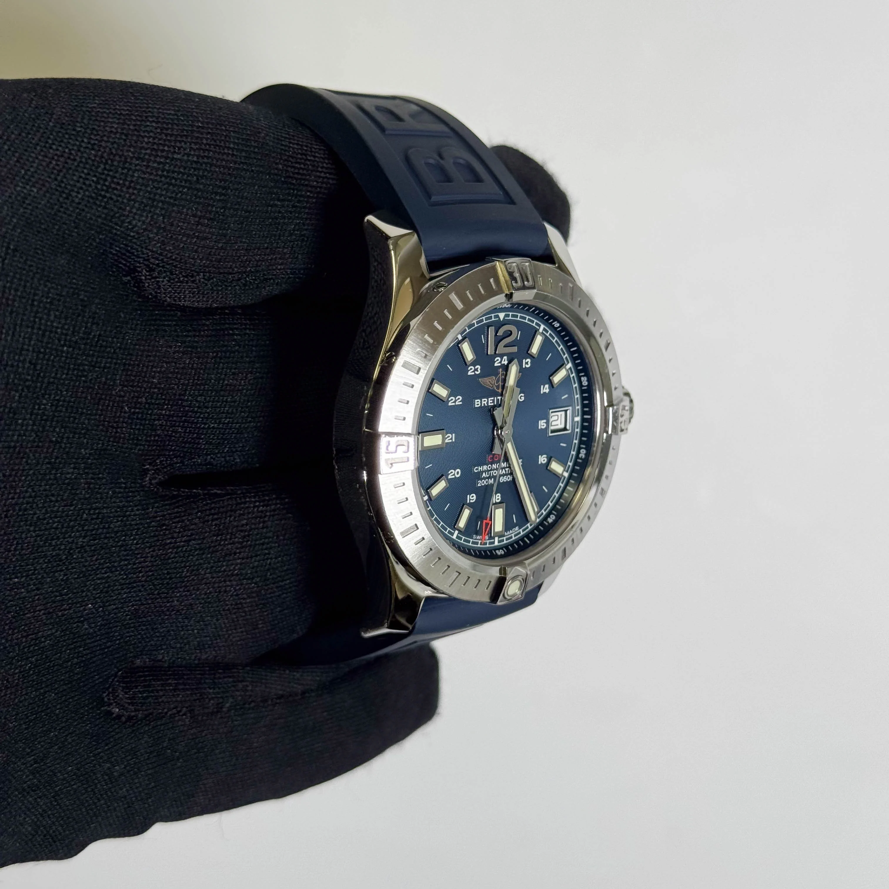 Breitling Colt Stainless Steel 41mm Blue Dial Watch Ref# A17313 - Image 3