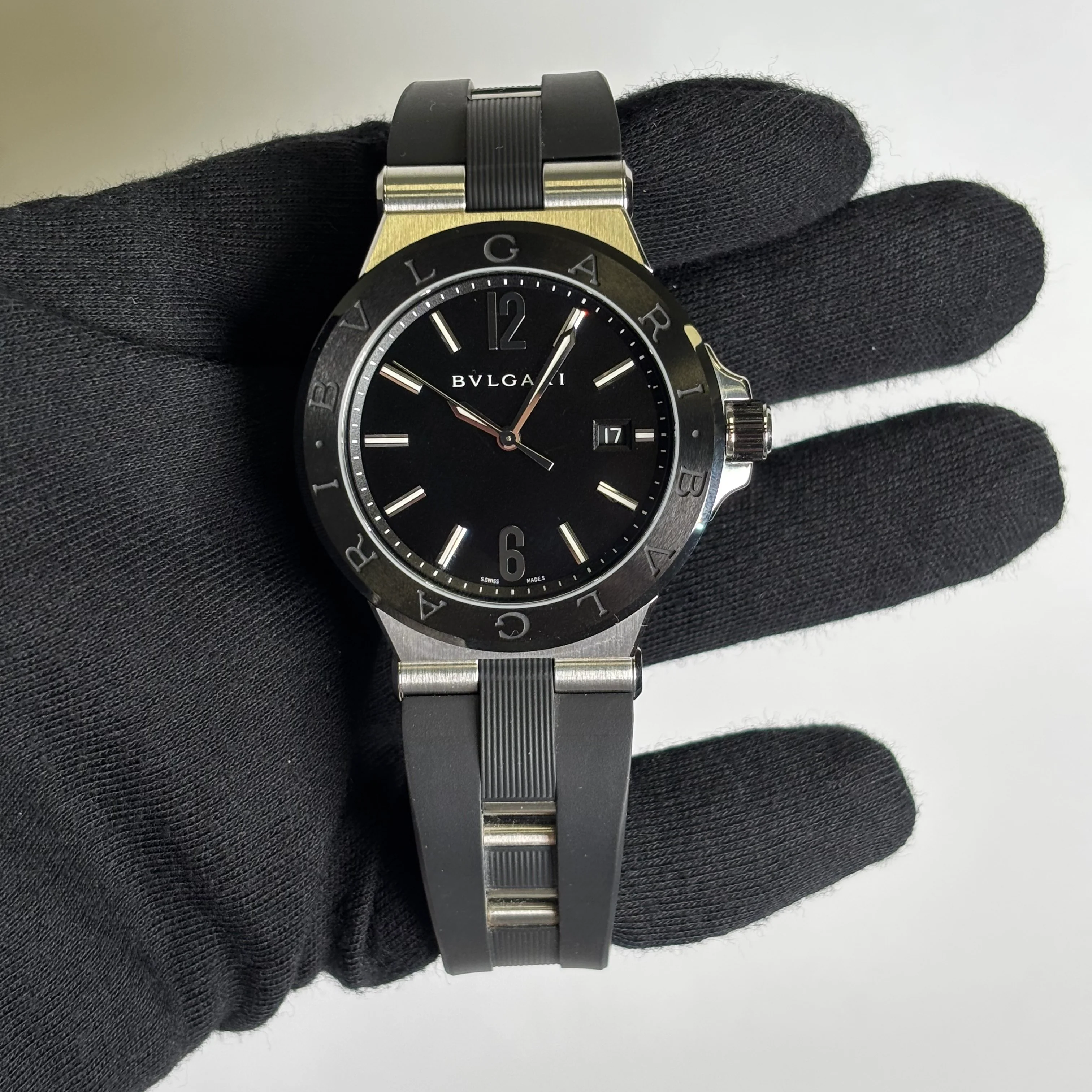 Bvlgari Diagono 42mm Black Dial Watch Ref# DG 42 SC - Image 2