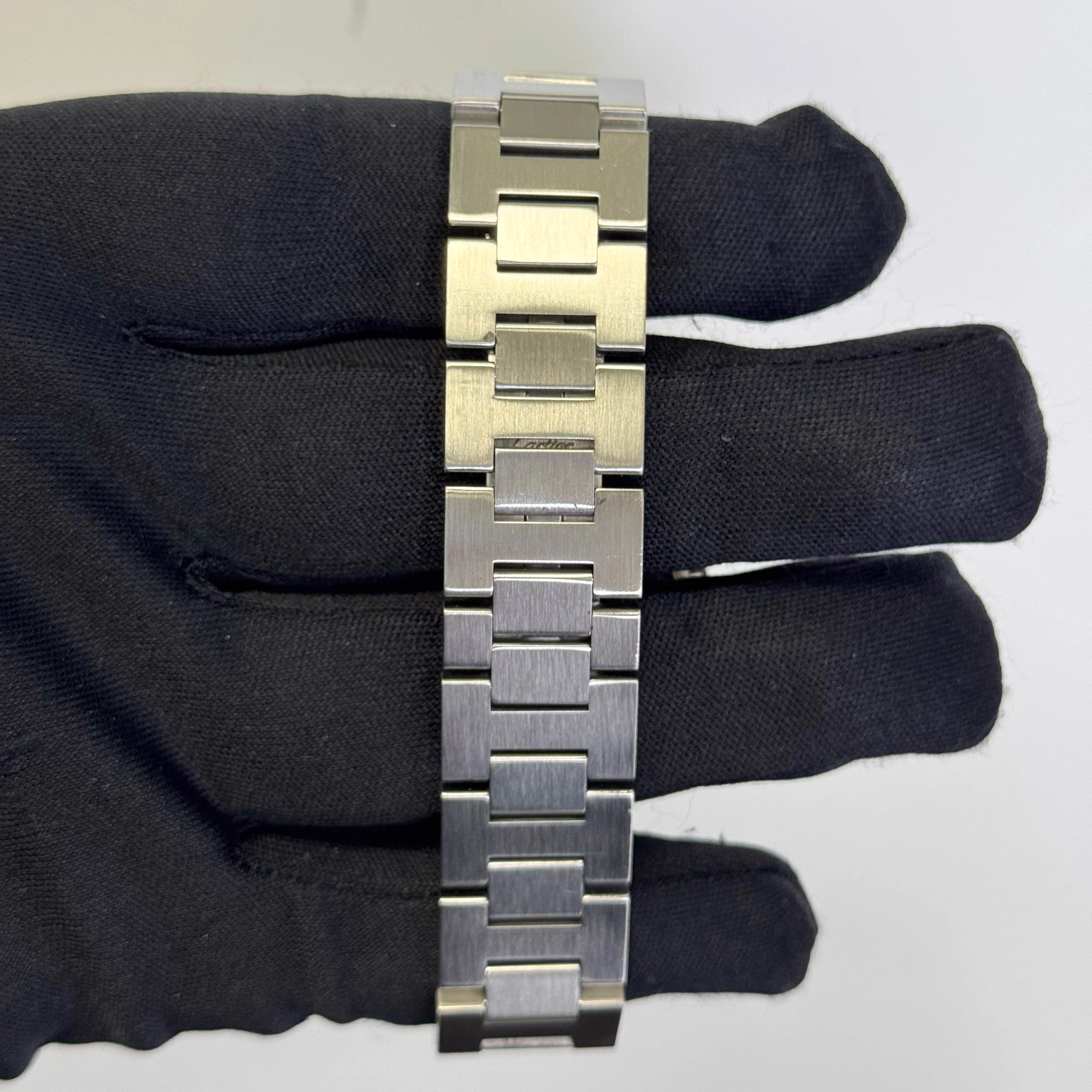 Cartier Pasha 35mm White Dial Watch Ref# W31015M7 - Image 4