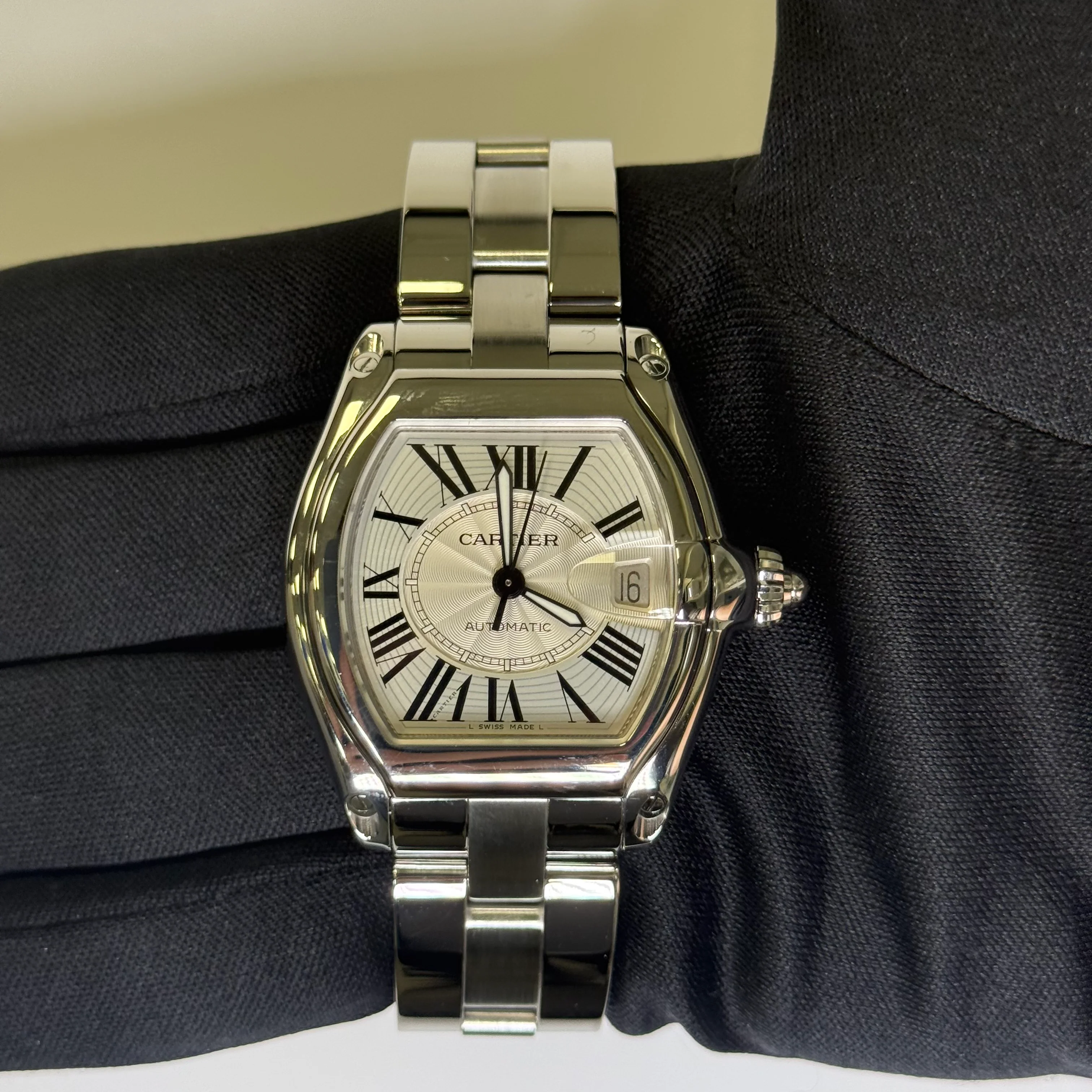 Cartier Roadster 35mm Silver Dial Watch Ref# W62025V3 - Image 2