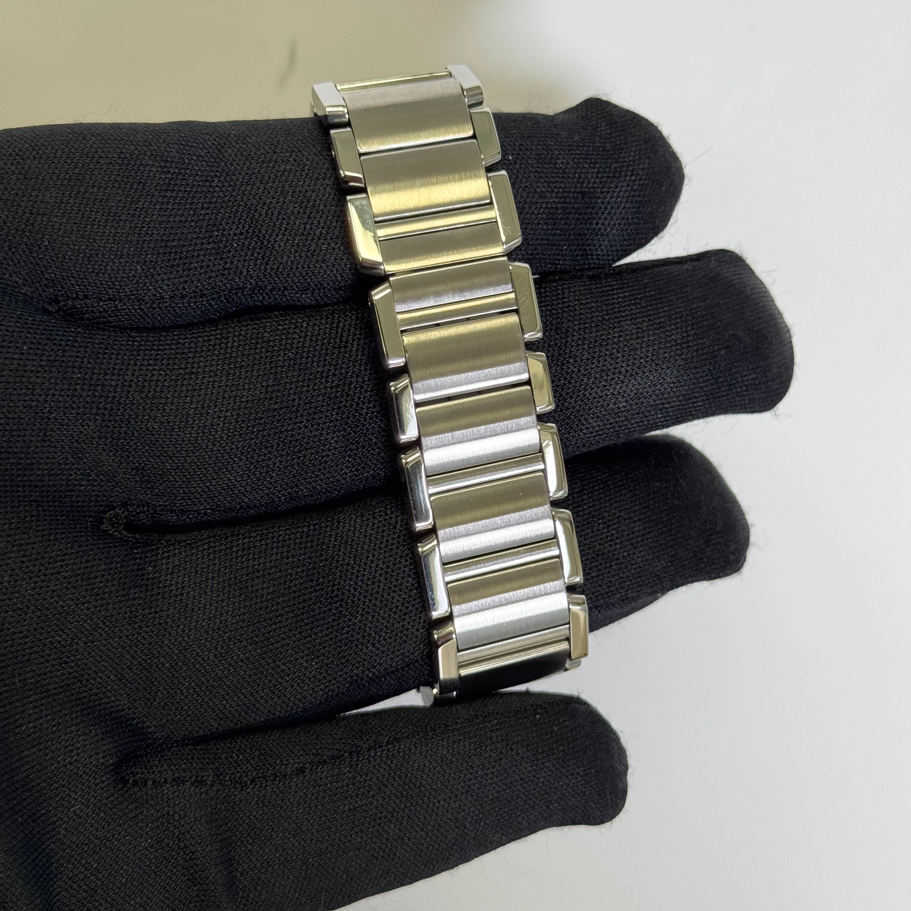 Cartier Tank 25mm White Dial Watch Ref# W51011Q3 - Image 4