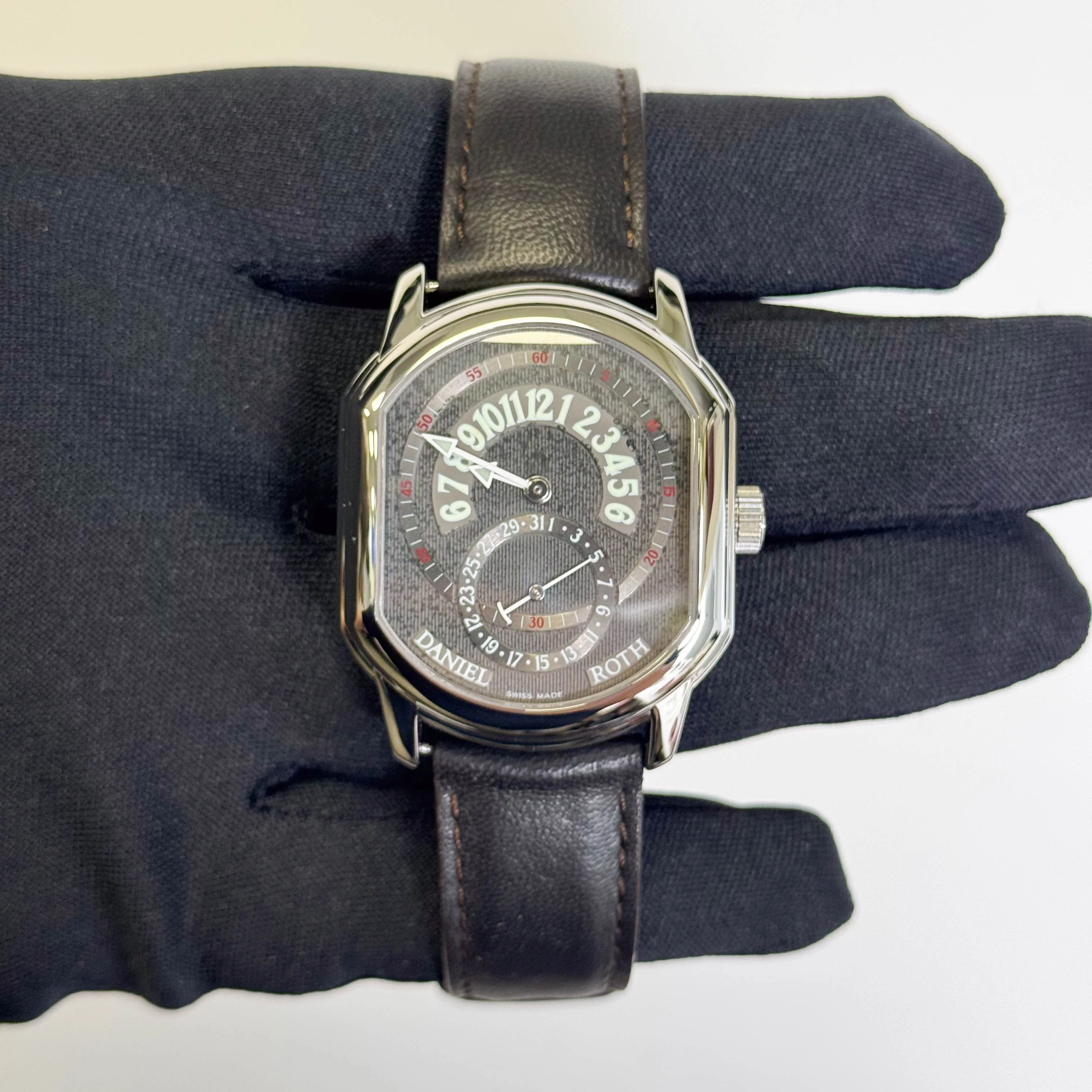 Daniel Roth Premier Retrograde 35mm Grey Dial Watch Ref# 807.L.10 - Image 2