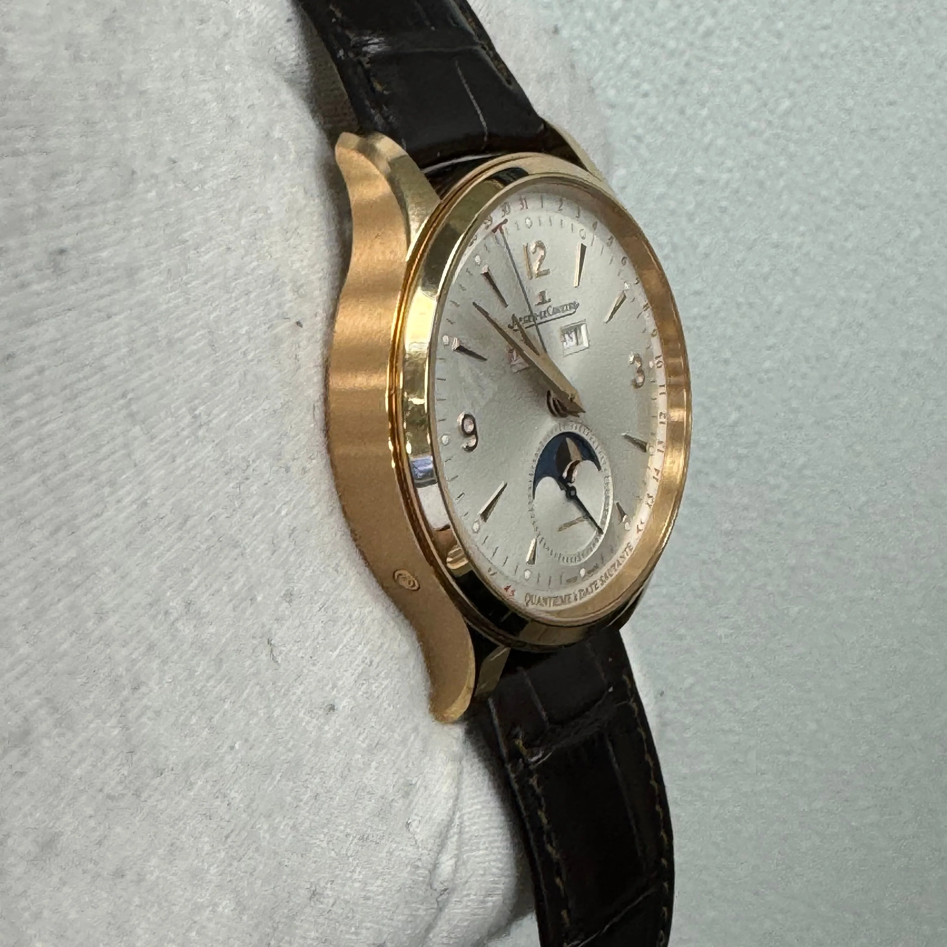 Jaeger LeCoultre Calendar 40mm Silver Dial Ref# Q4142520 - Image 3