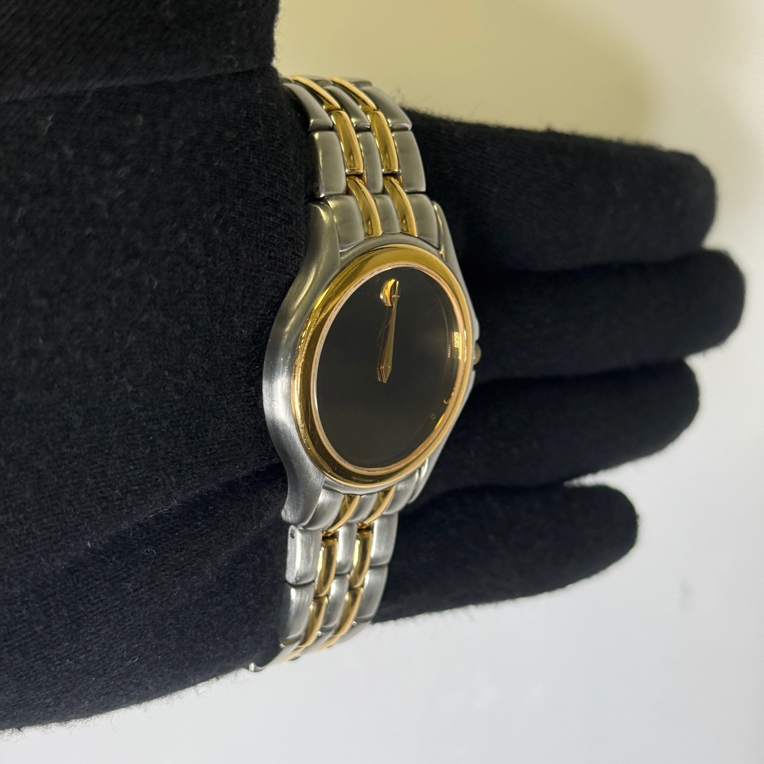 Movado Museum 35mm Black Dial Watch Ref# 81 DI 863 - Image 3