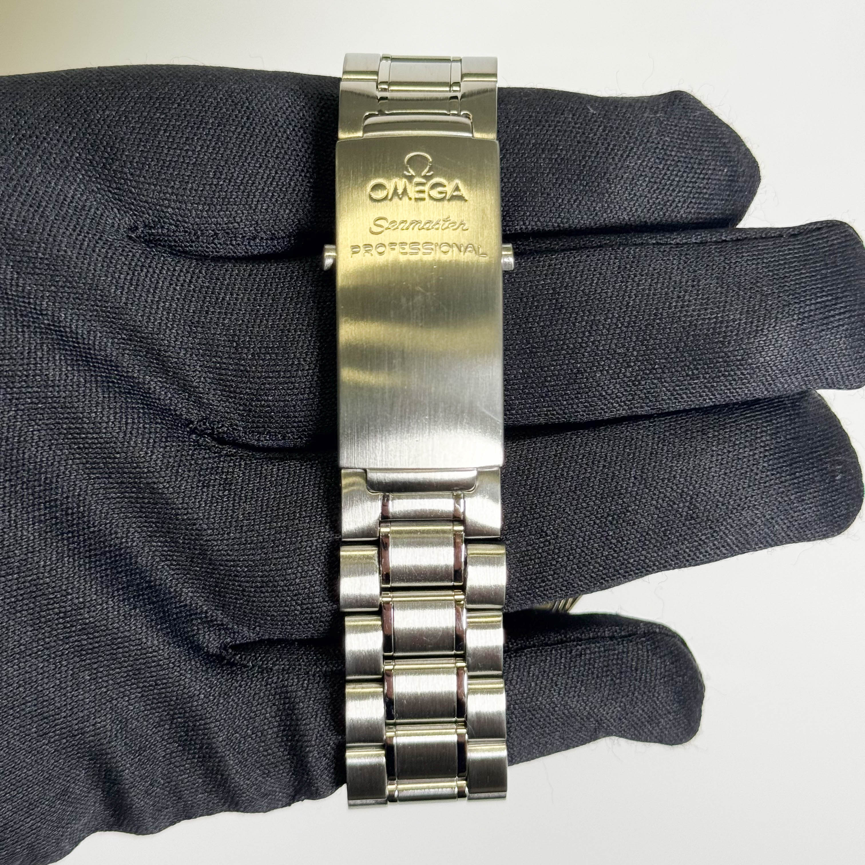 Omega Seamaster 41mm Black Dial Watch Ref# 2254.50 - Image 4