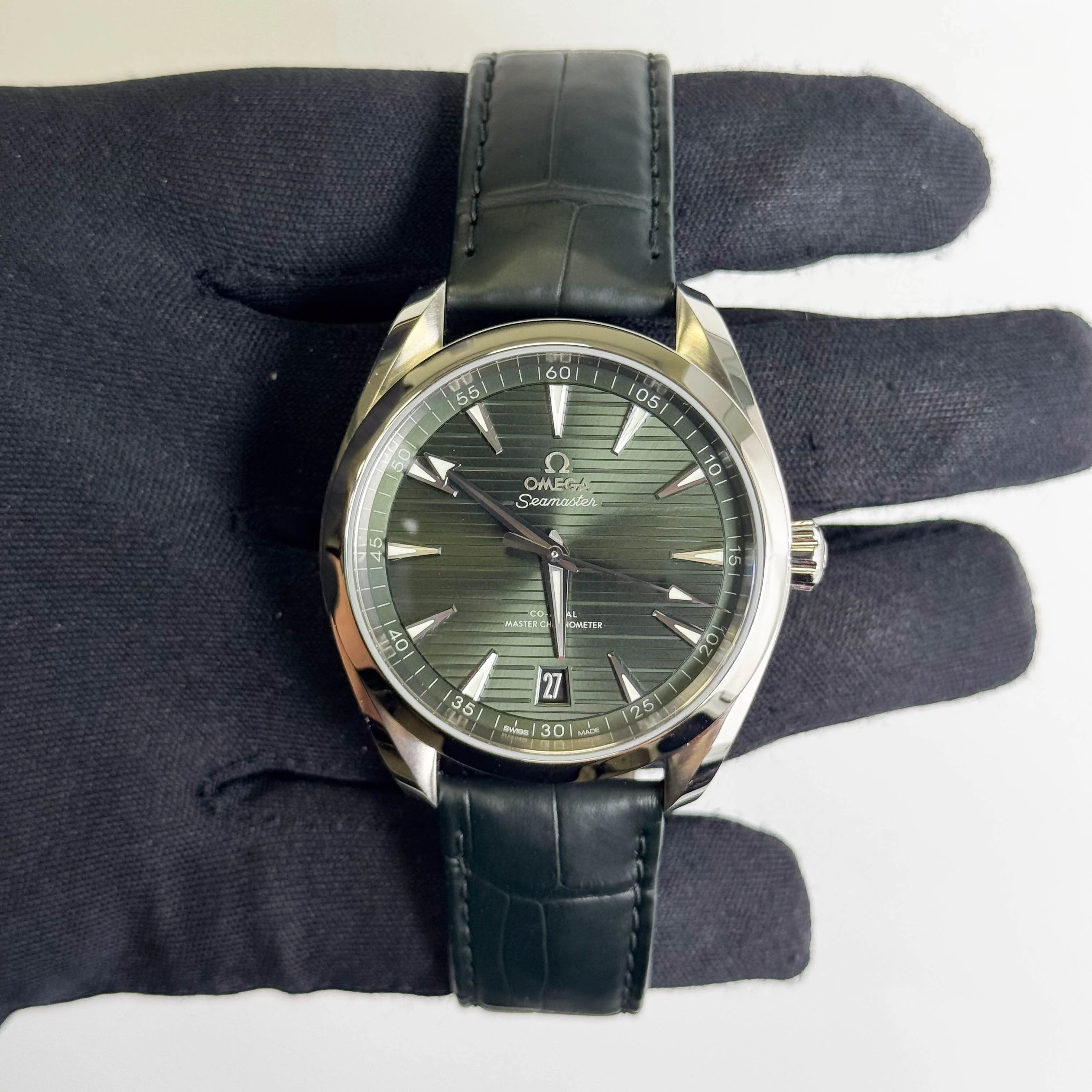 Omega Seamaster Aqua Terra 41mm Green Stick Dial Watch Ref# 220.13.41.21.10.001 - Image 2
