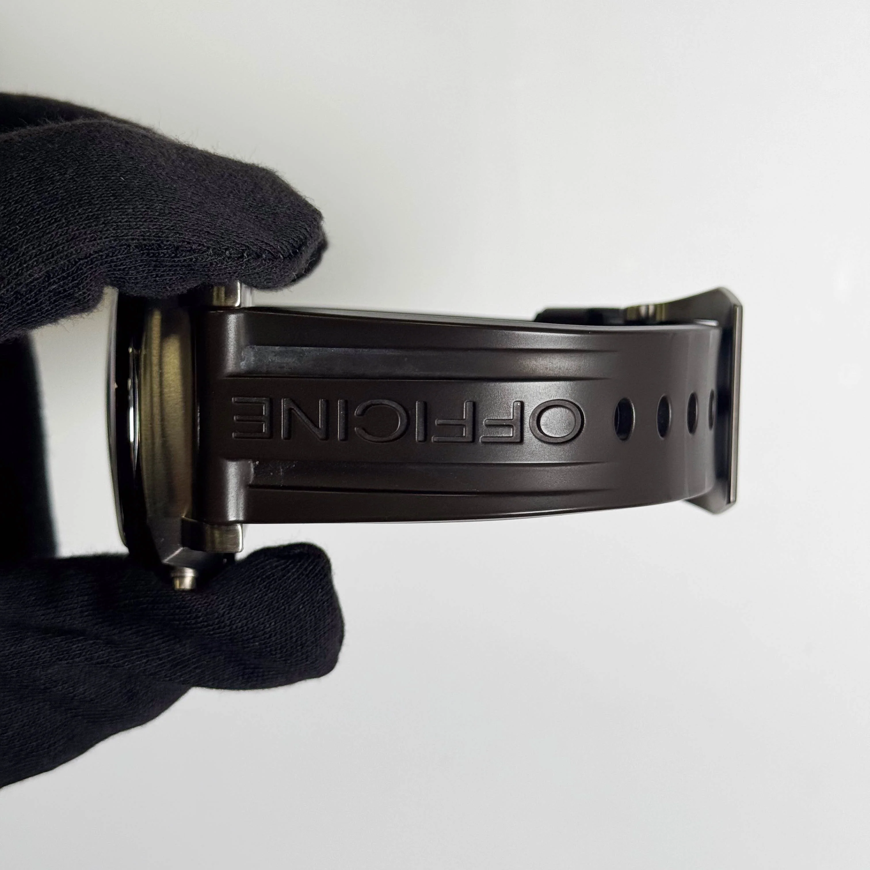 Panerai Luminor 1950 Reggata PCYC 3 Days 47mm Black Dial Watch Ref# PAM00652 - Image 4