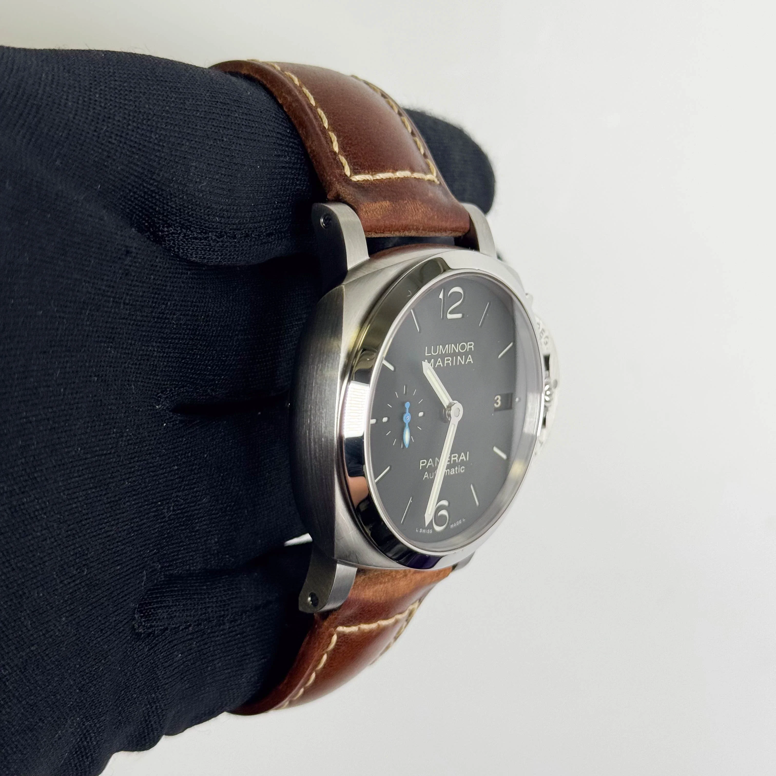 Panerai Luminor 42mm Black Dial Watch Ref# PAM01392 - Image 3