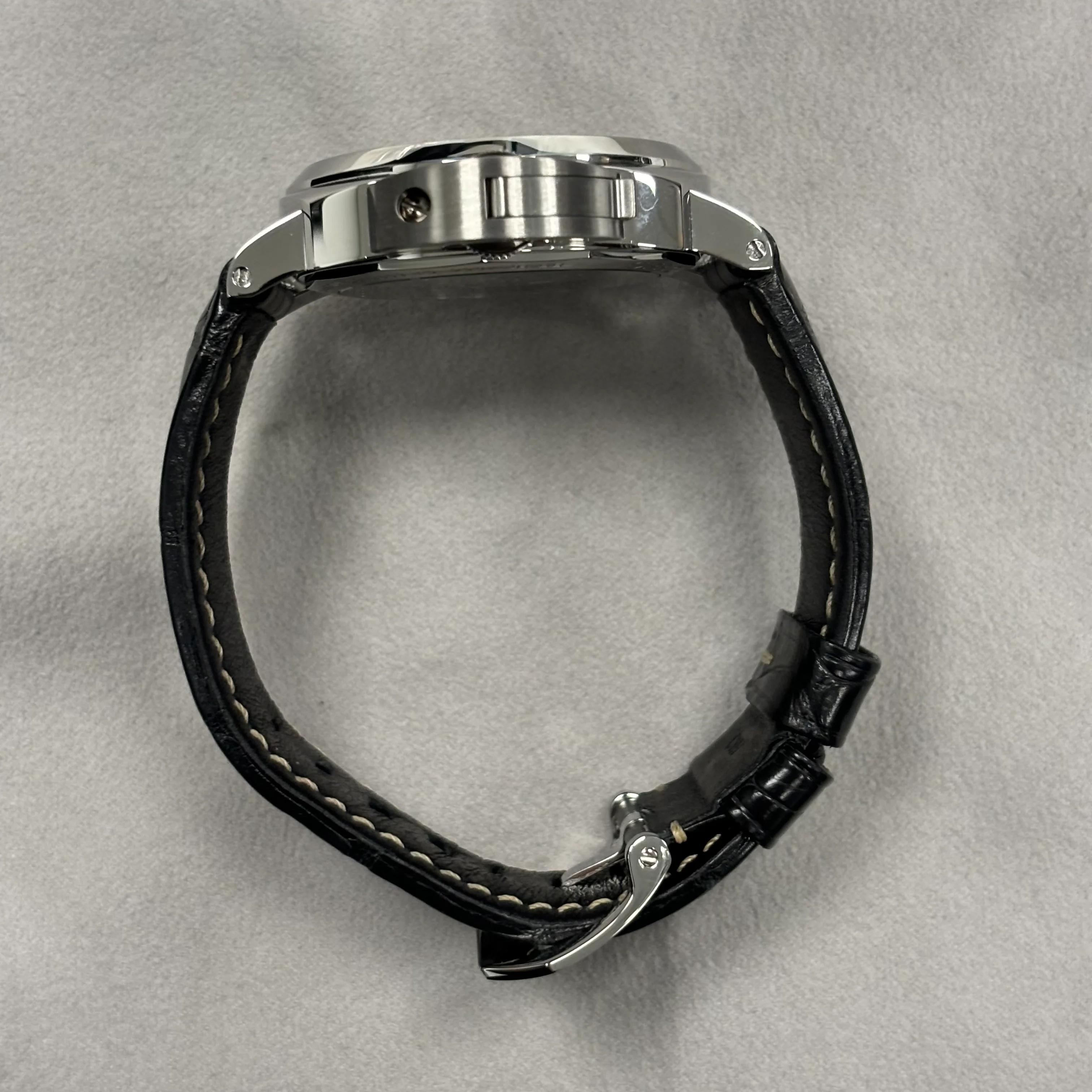Panerai Luminor 44mm Black Dial Ref# PAM00510 - Image 5