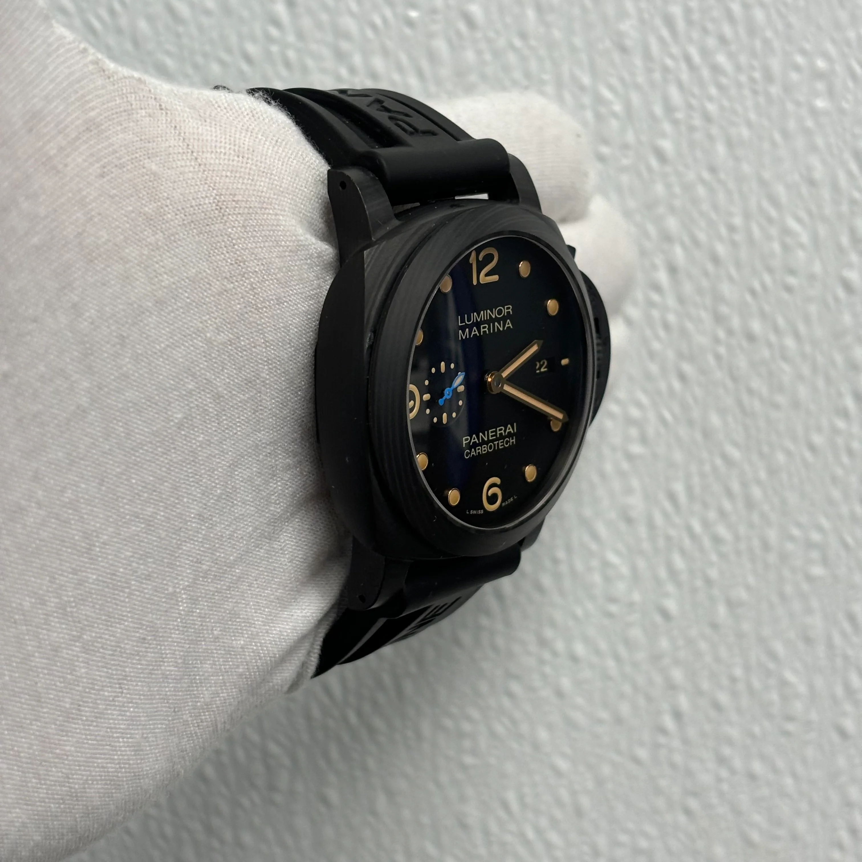 Panerai Luminor 44mm Black Dial Watch Ref# PAM00661 - Image 3