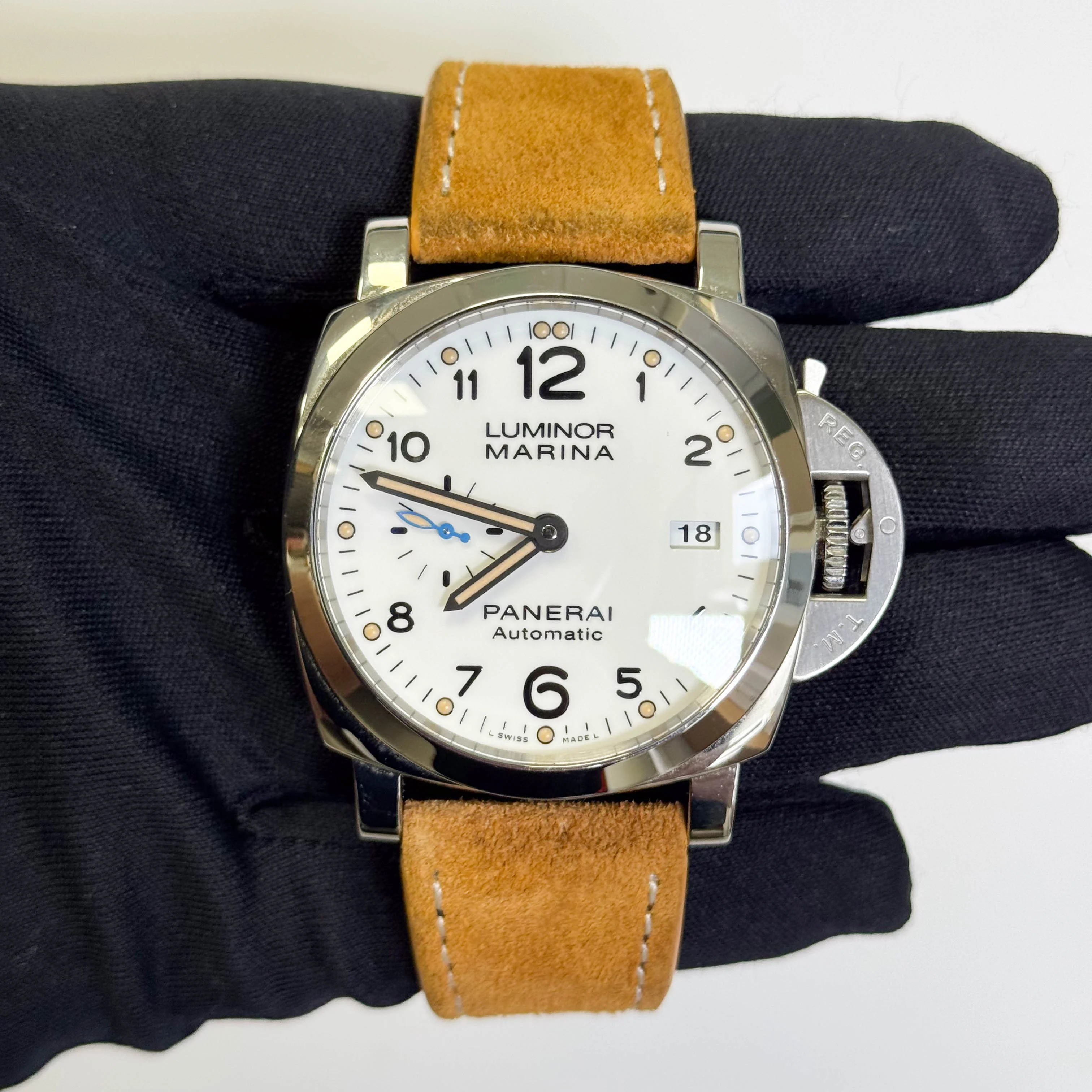 Panerai Luminor Marina 44mm White Dial Watch Ref# PAM01499 - Image 2