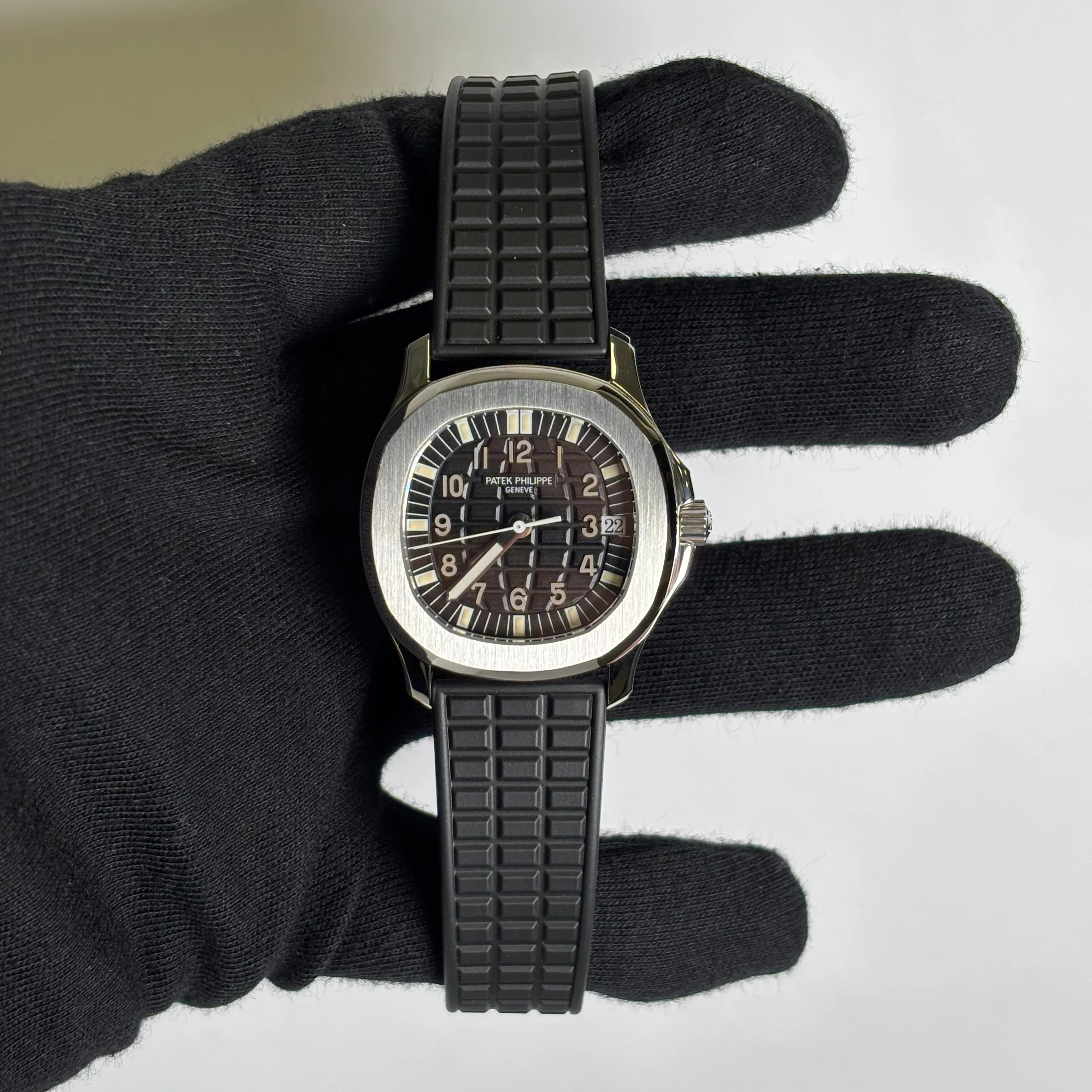 Patek Philippe Aquanaut 35mm Black Dial Ref# 5060A-001 - Image 2