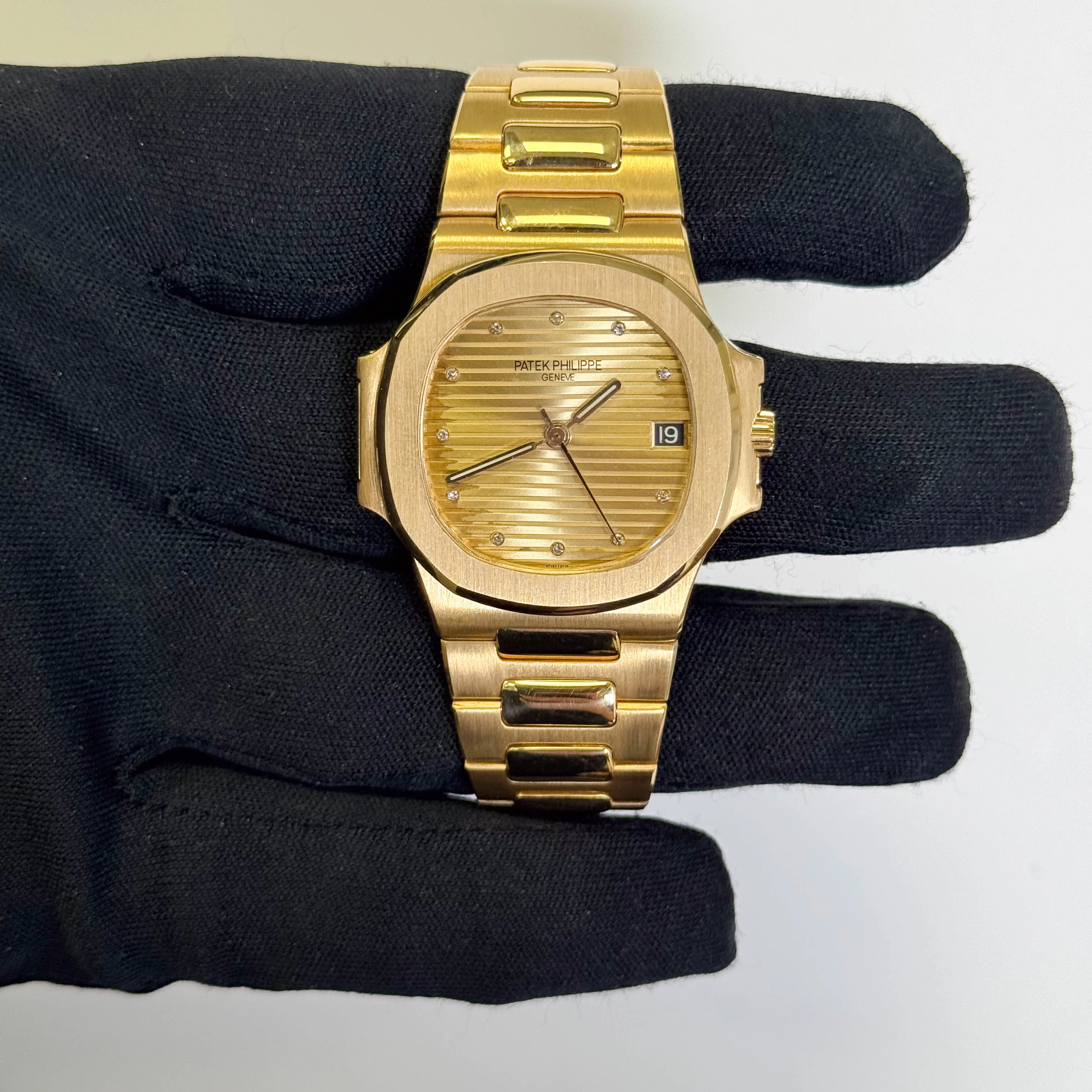Patek Philippe Nautilus 38mm Champagne Dial Watch Ref# 3800/1J - Image 2