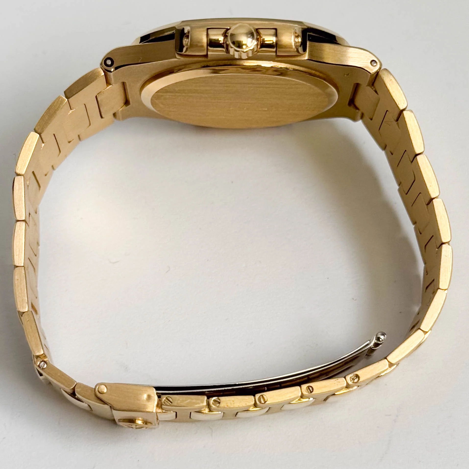 Patek Philippe Nautilus 38mm Champagne Dial Watch Ref# 3800/1J - Image 5