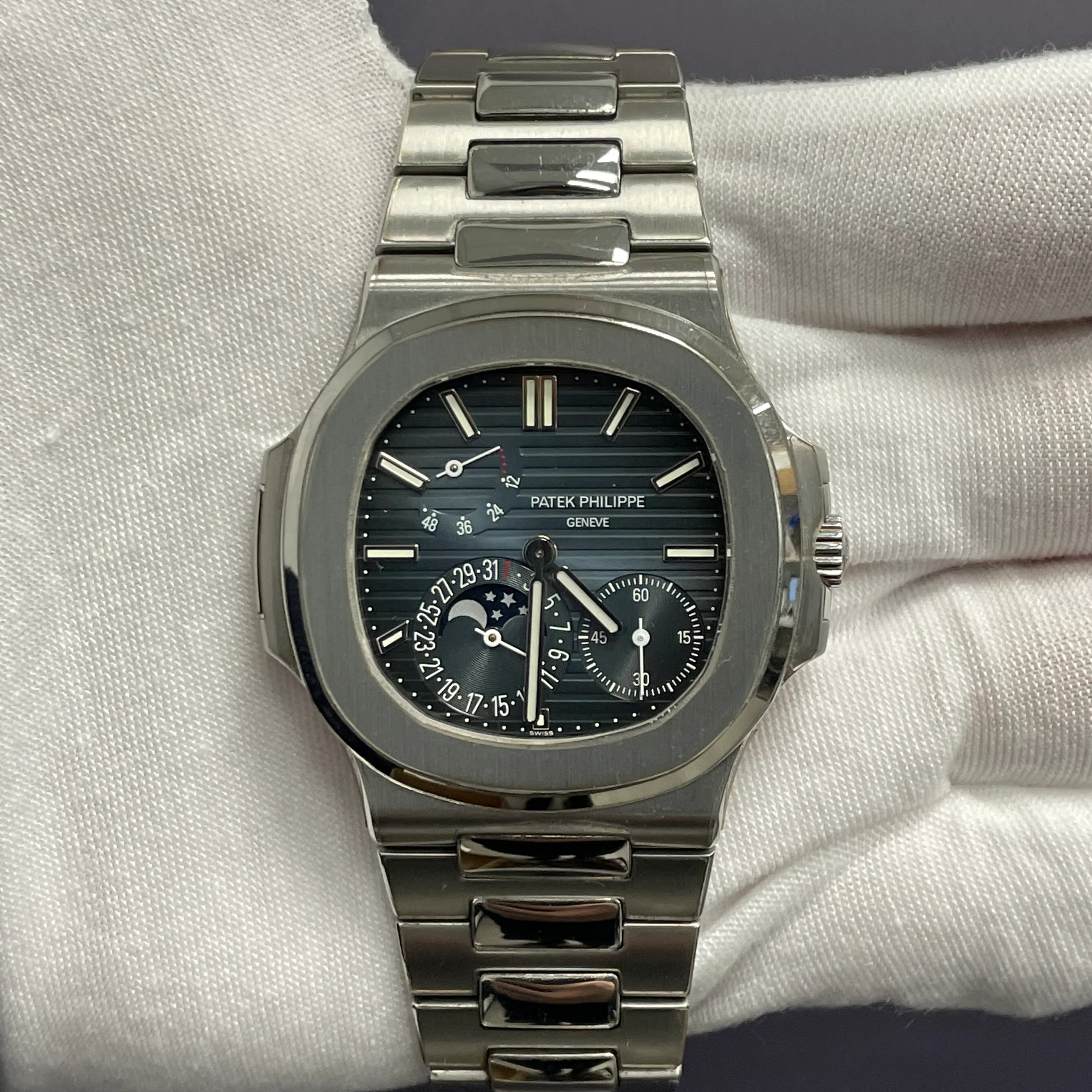 Patek Philippe Nautilus 40.5mm Blue Dial Watch Ref# 5712/1A-001 - Image 2