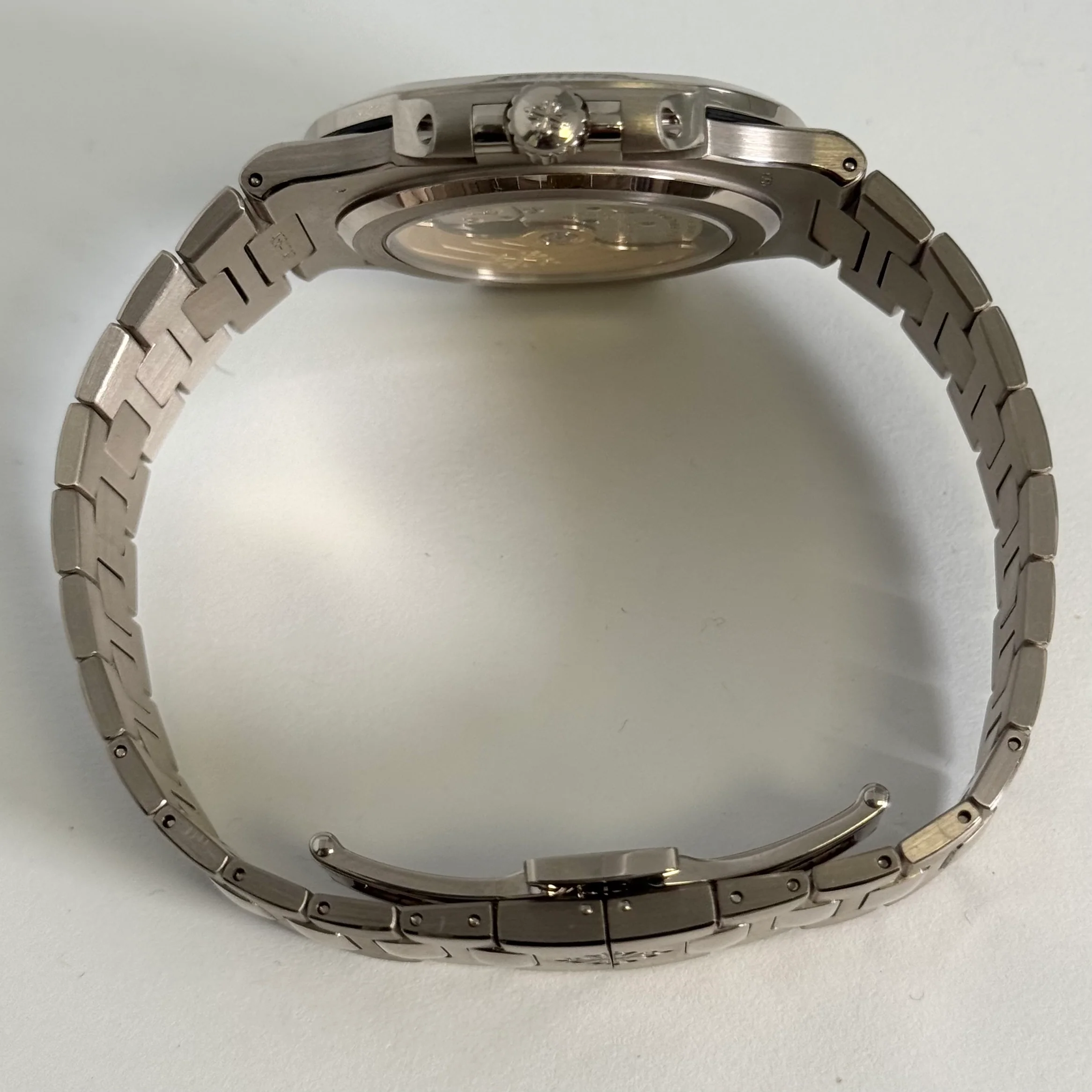 Patek Philippe Nautilus 40mm Blue Dial Watch Ref# 5811/1G-001 - Image 5