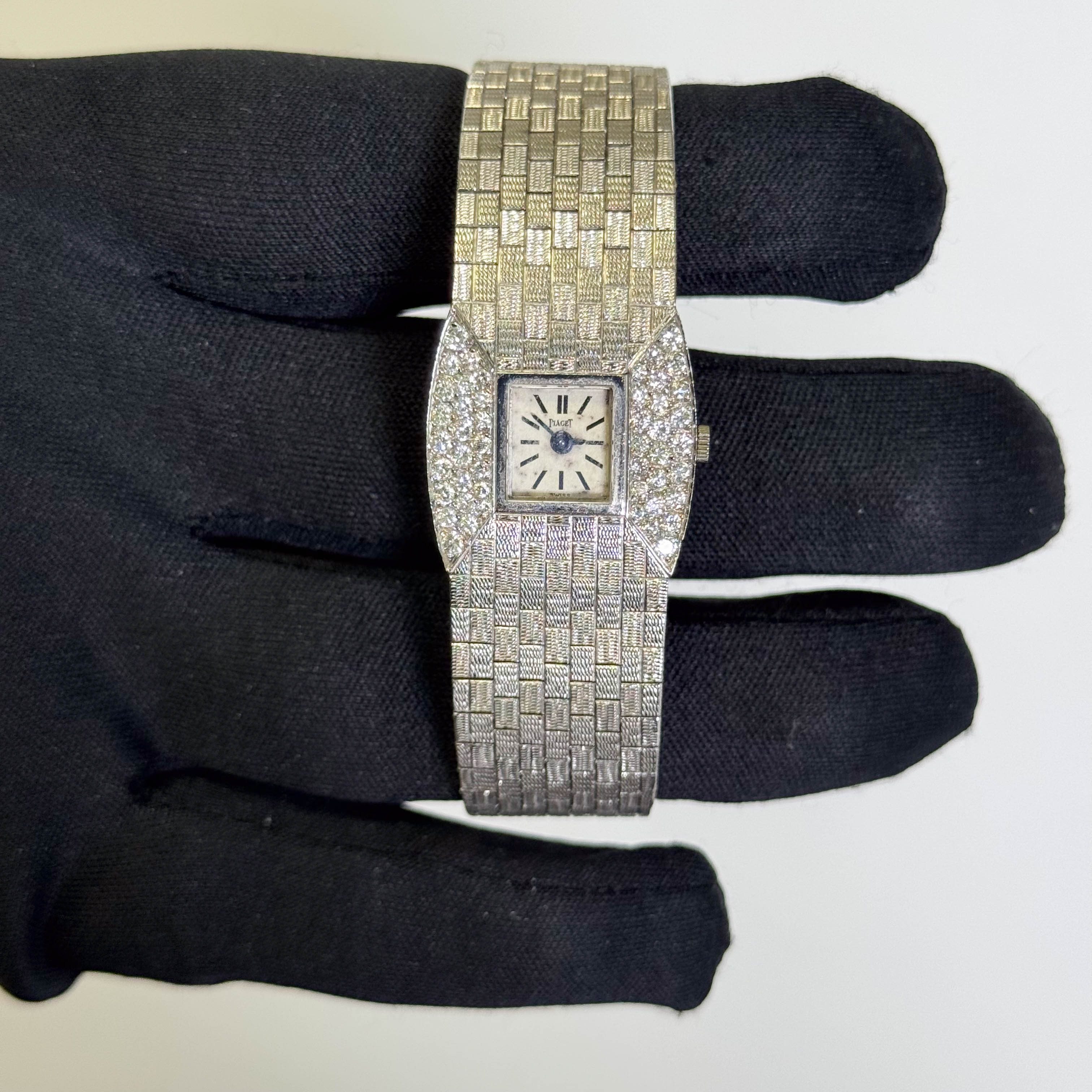 Piaget Limelight 23mm White Dial Watch Ref# 9148 - Image 2