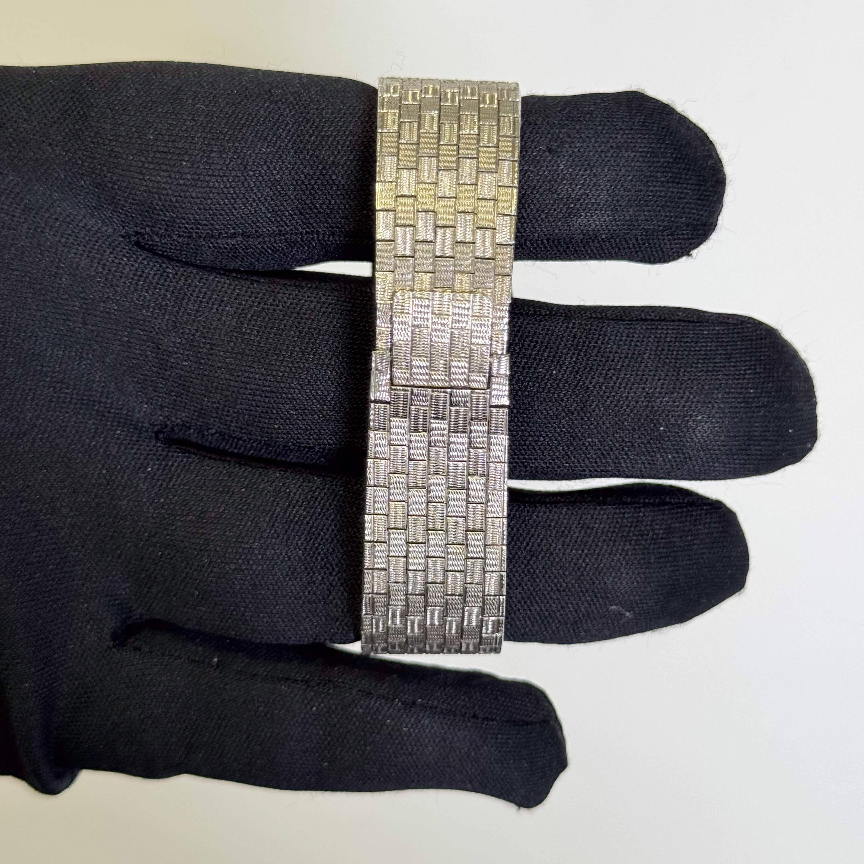 Piaget Limelight 23mm White Dial Watch Ref# 9148 - Image 4