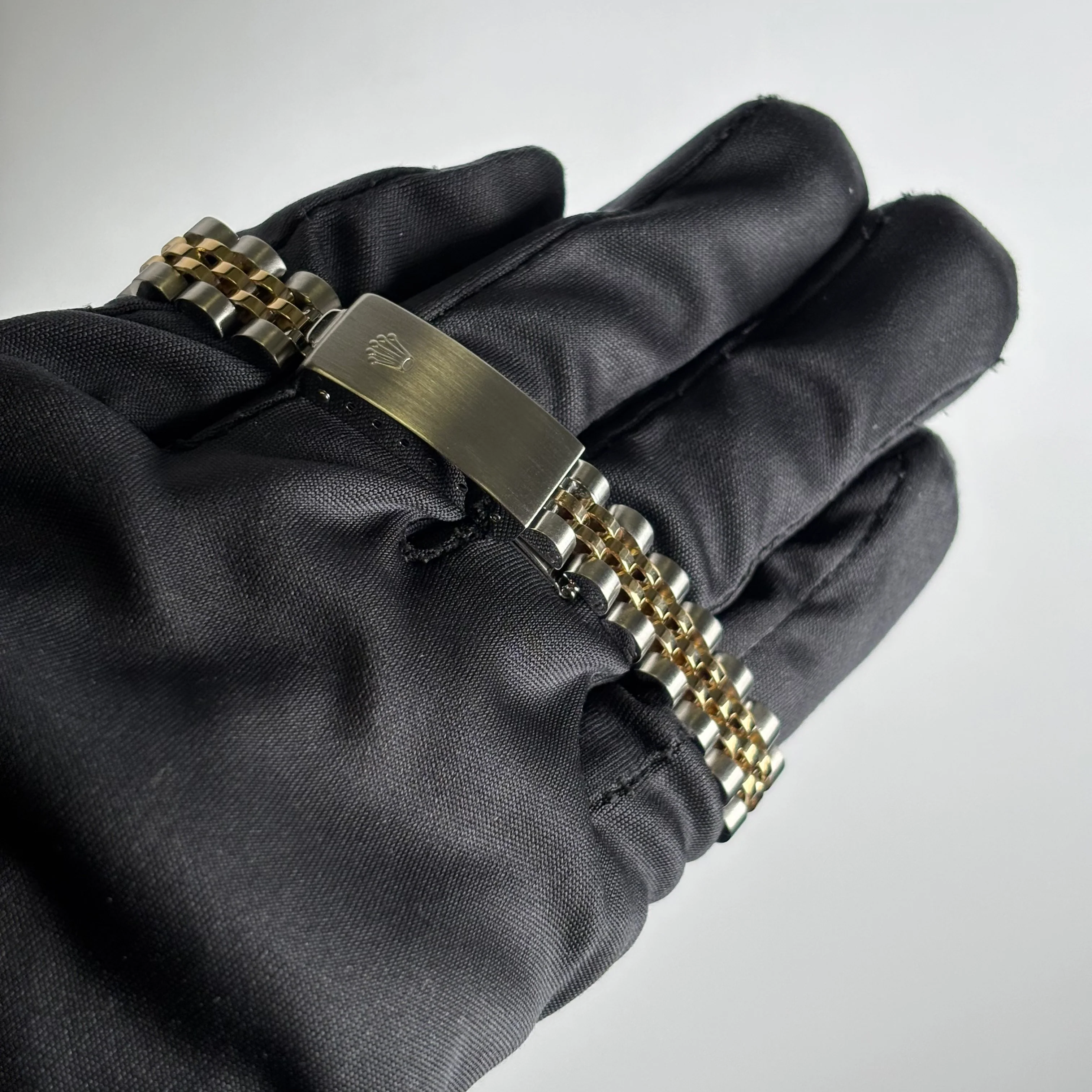 Rolex Datejust 26mm Black Dial Watch Ref# 69173 - Image 4