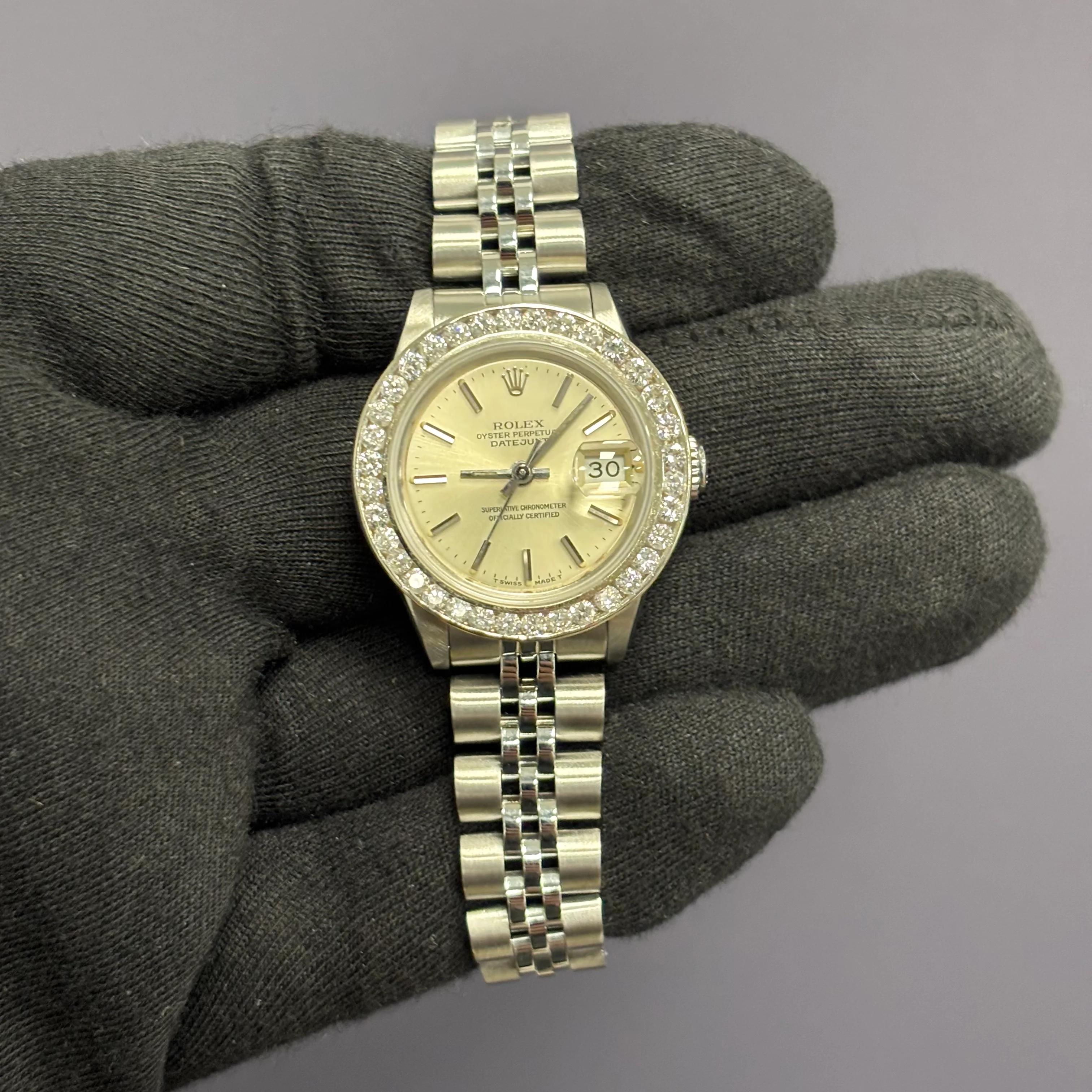 Rolex Datejust 26mm Silver Dial Watch Ref# 69174 - Image 2
