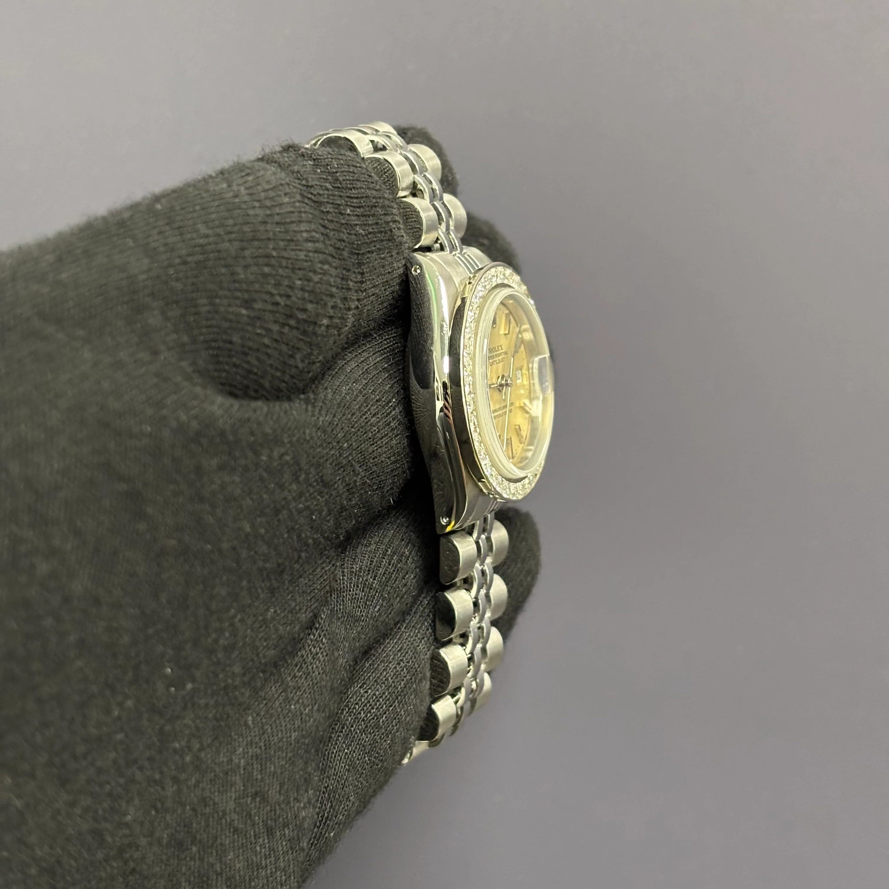 Rolex Datejust 26mm Silver Dial Watch Ref# 69174 - Image 3