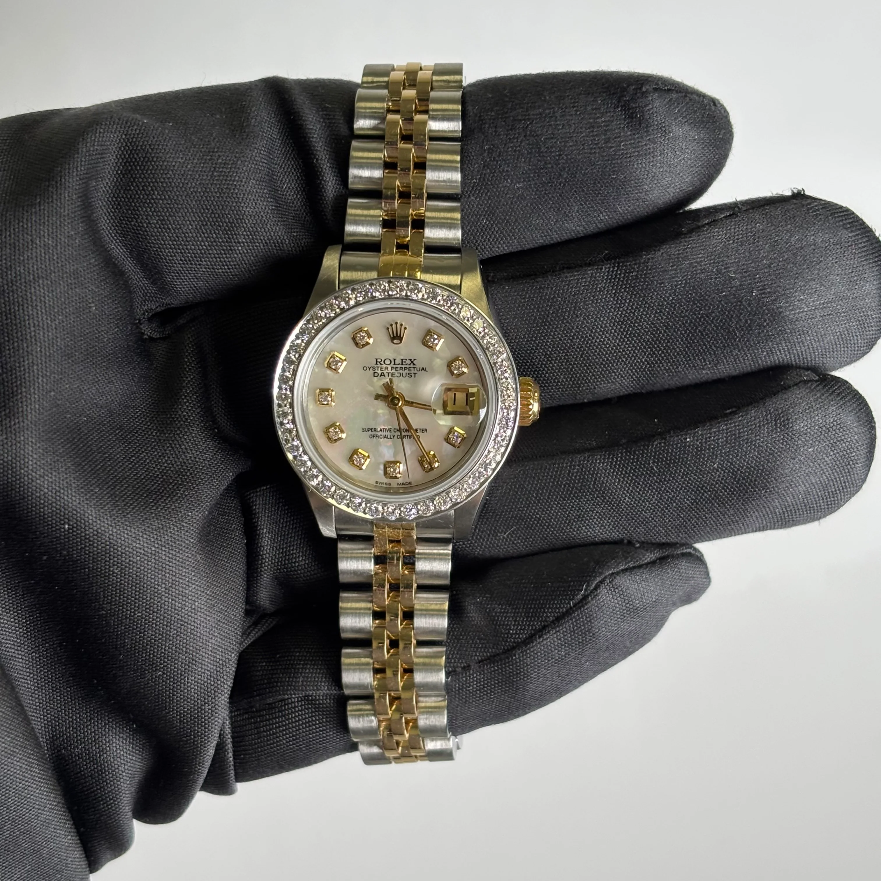 Rolex Datejust 26mm MOP Dial Watch Ref# 69173 - Image 2