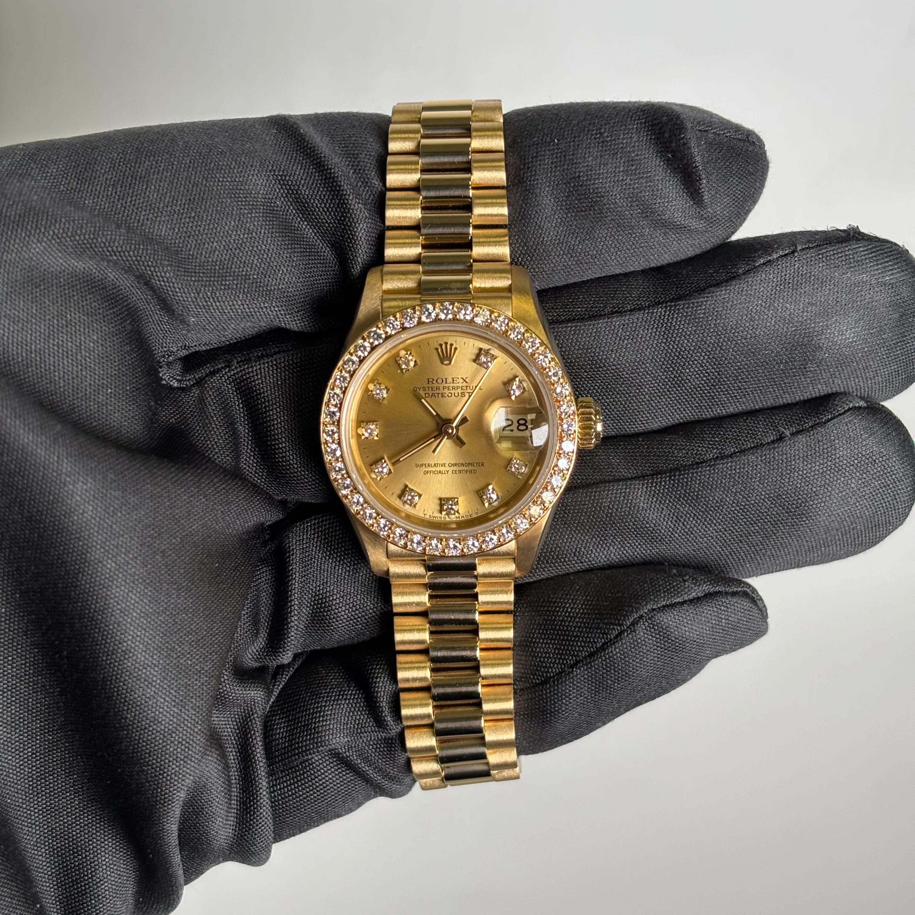 Rolex Datejust 26mm Champagne Dial Watch Ref# 69138 - Image 2