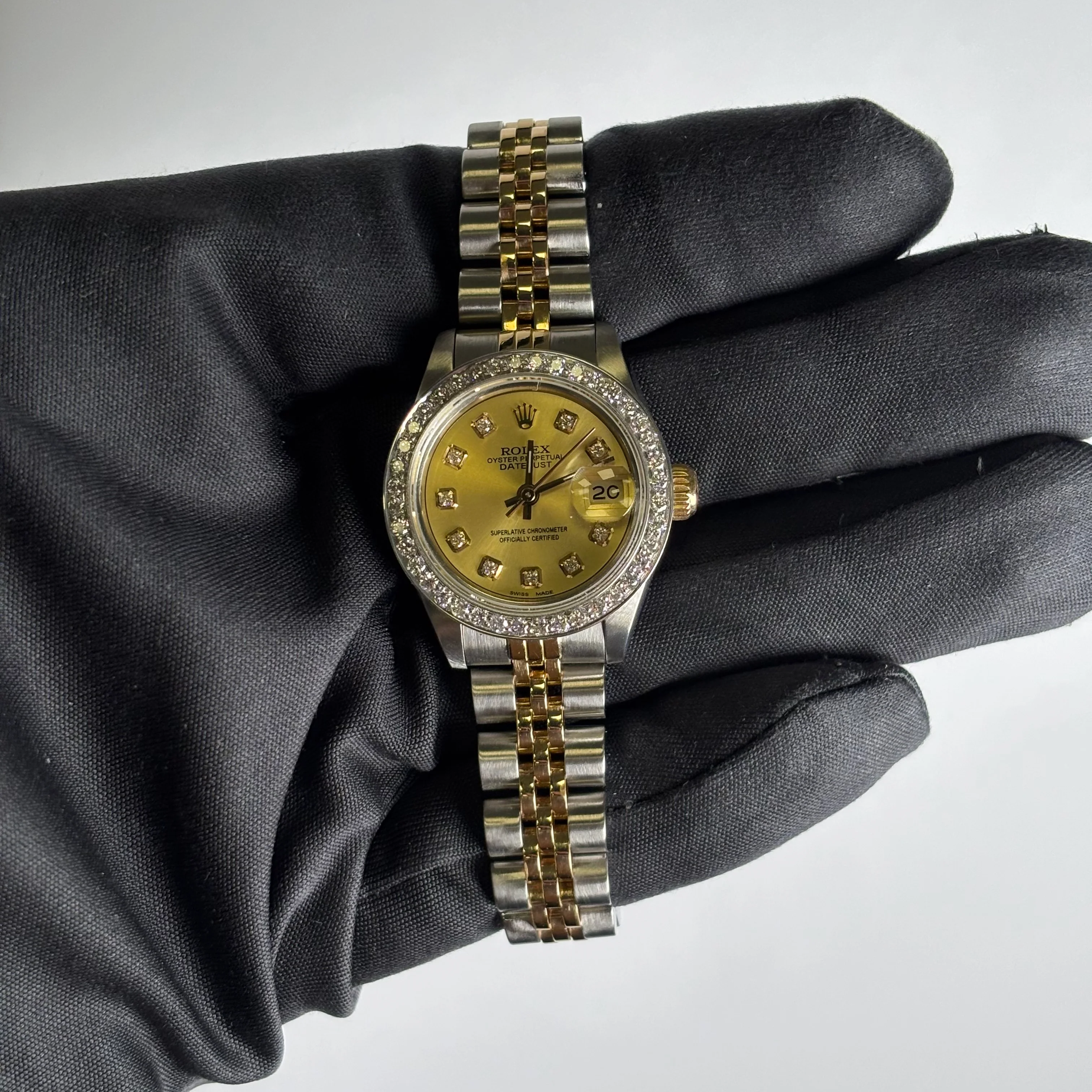 Rolex Datejust 26mm Champagne Dial Watch Ref# 69173 - Image 2