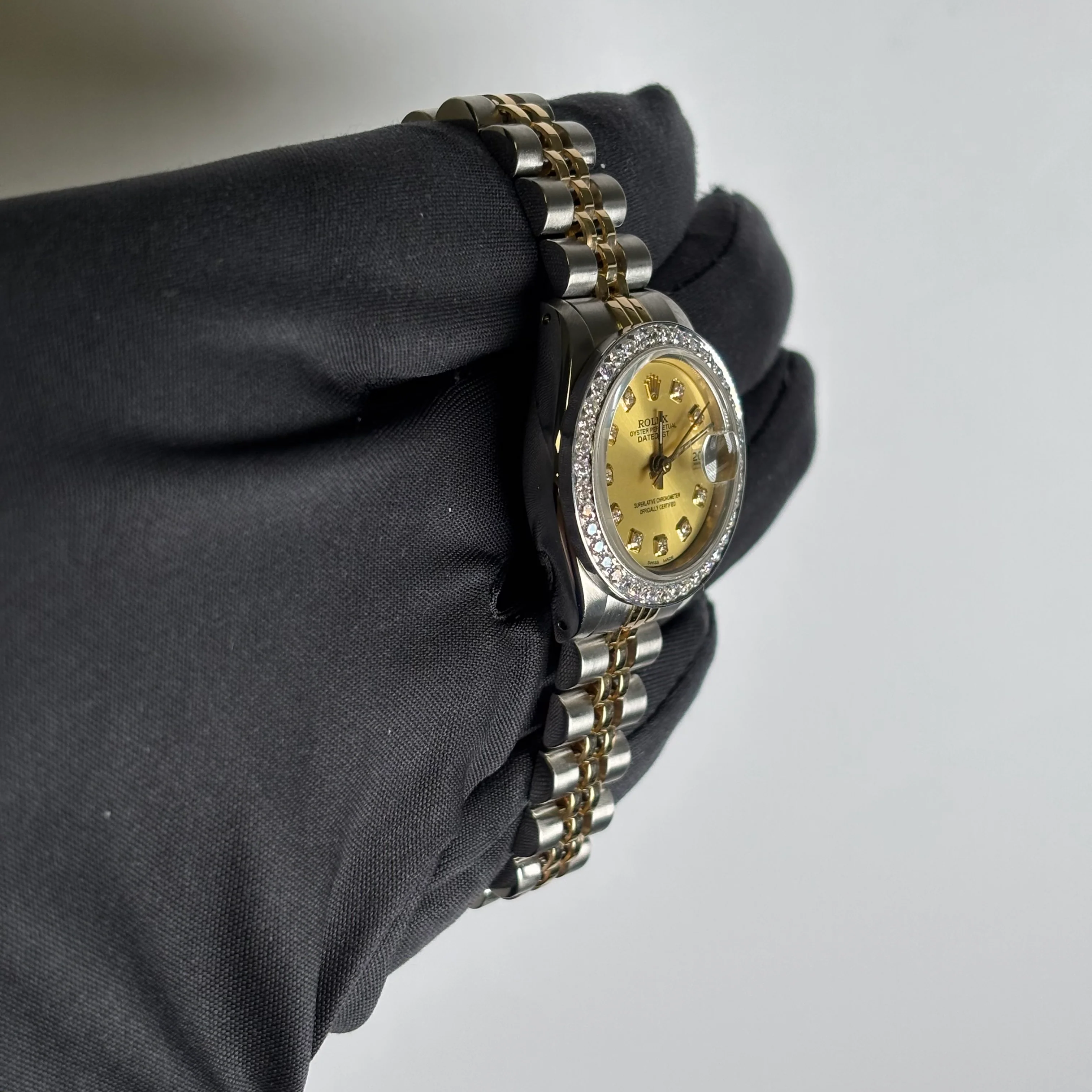 Rolex Datejust 26mm Champagne Dial Watch Ref# 69173 - Image 3