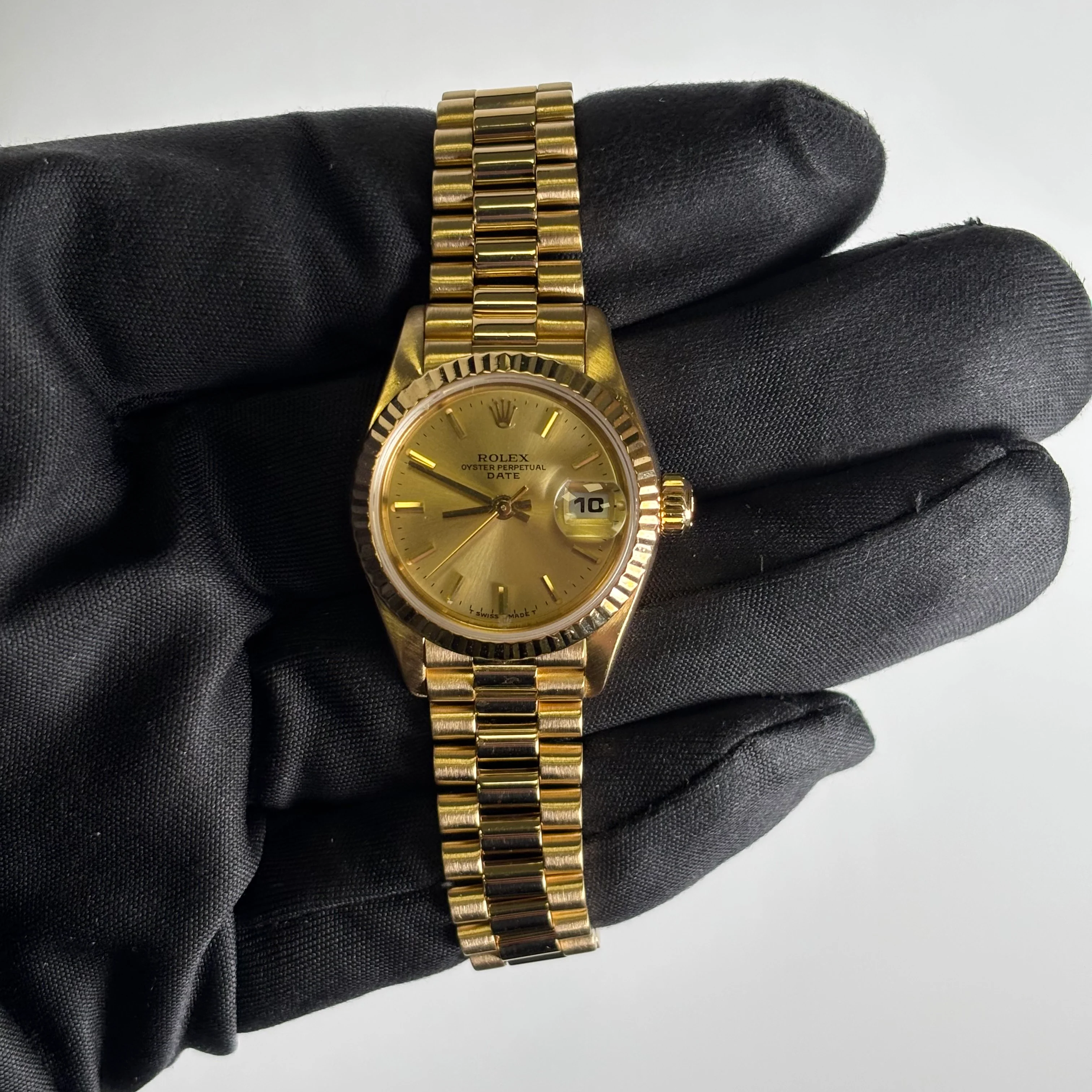 Rolex Datejust 26mm Champagne Dial Watch Ref# 69178 - Image 2