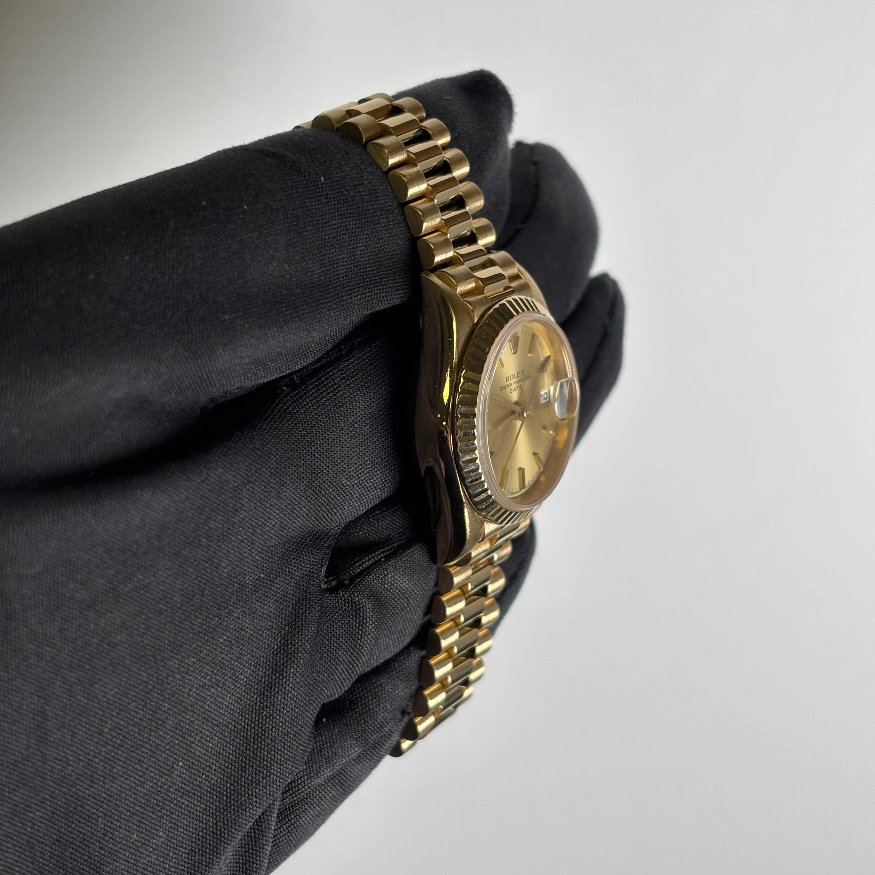 Rolex Datejust 26mm Champagne Dial Watch Ref# 69178 - Image 3