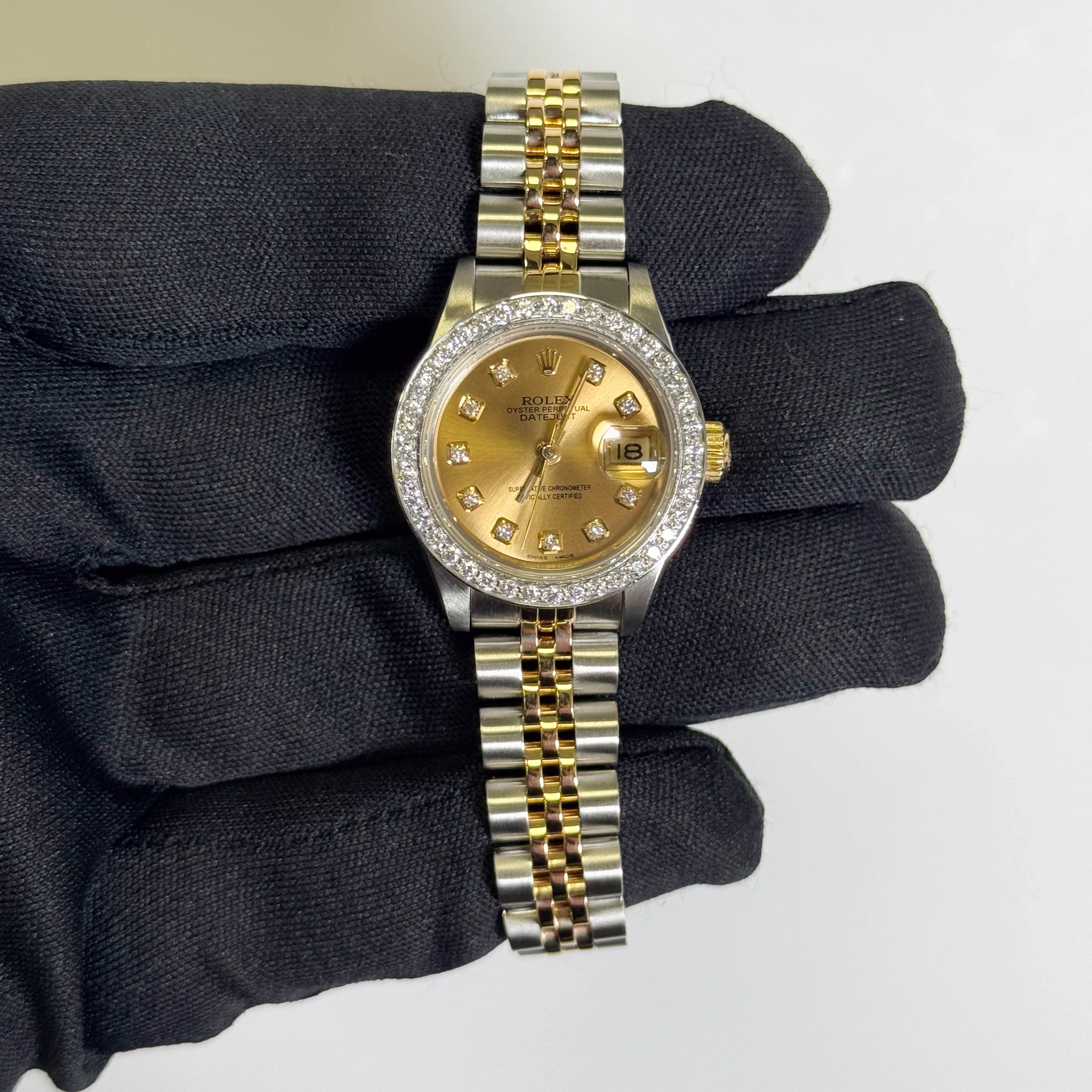 Rolex Datejust 26mm Champagne Dial Watch Ref# 69173 - Image 2