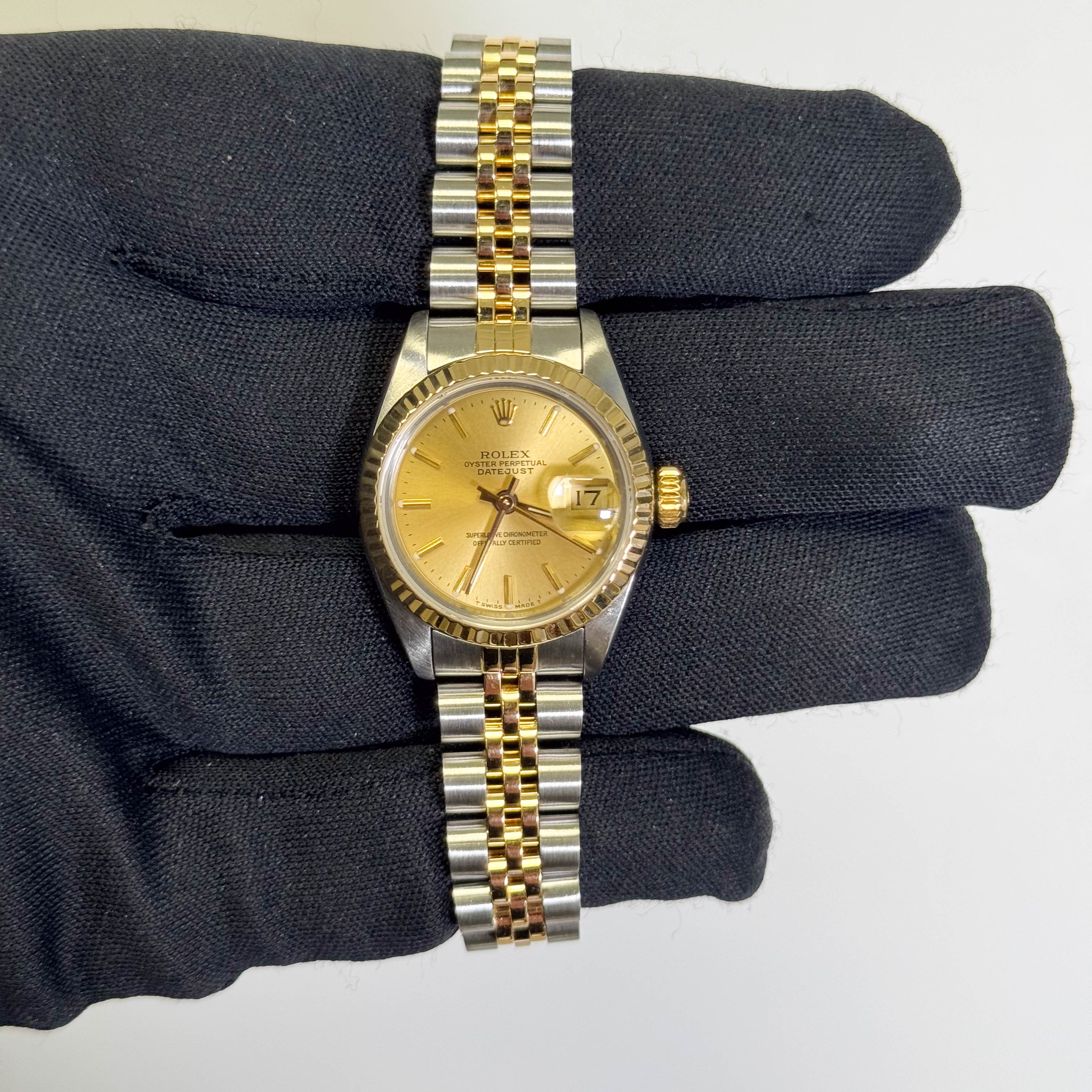 Rolex Datejust 26mm Champagne Dial Watch Ref# 69173 - Image 2