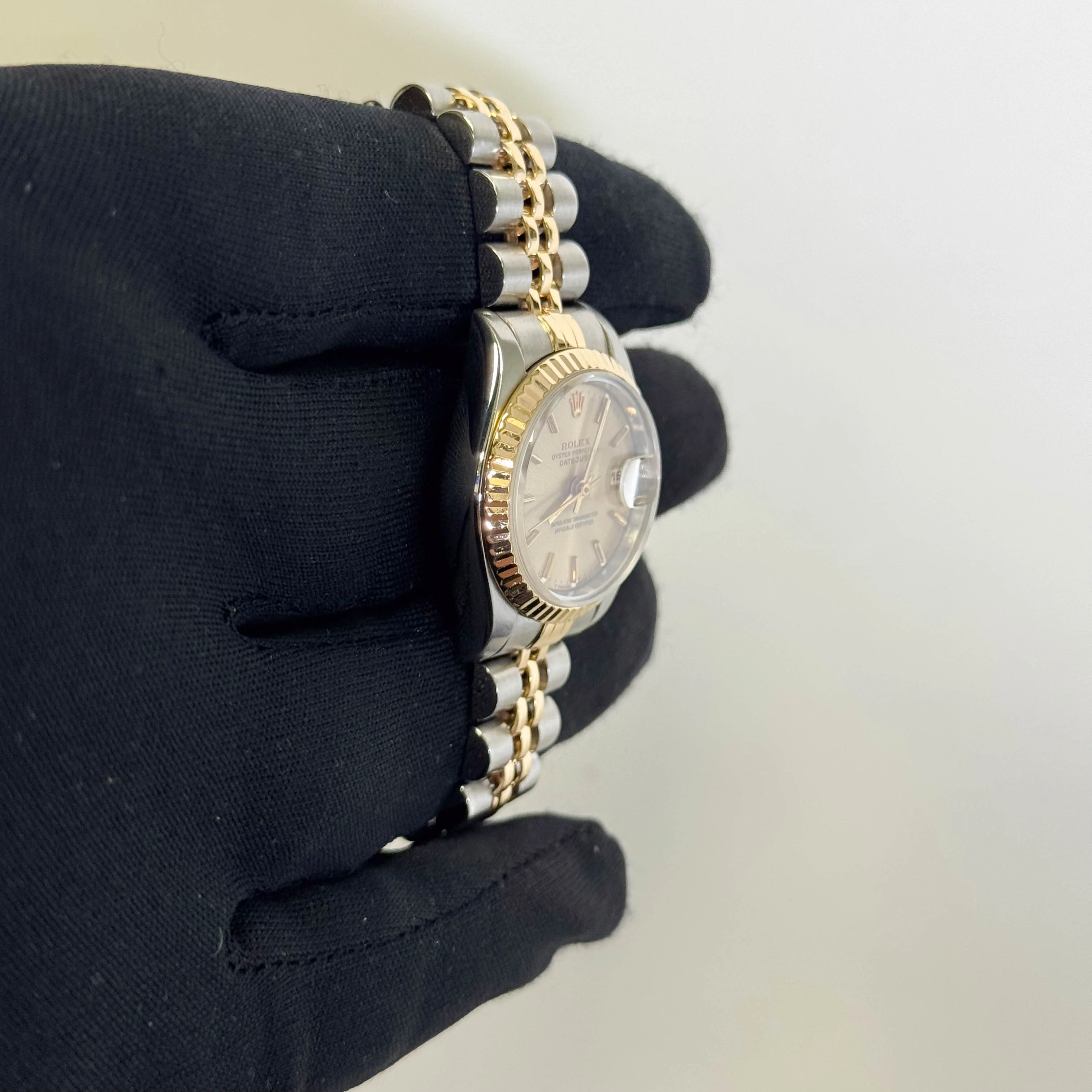 Rolex Datejust 26mm Champagne Dial Watch Ref# 69173 - Image 3