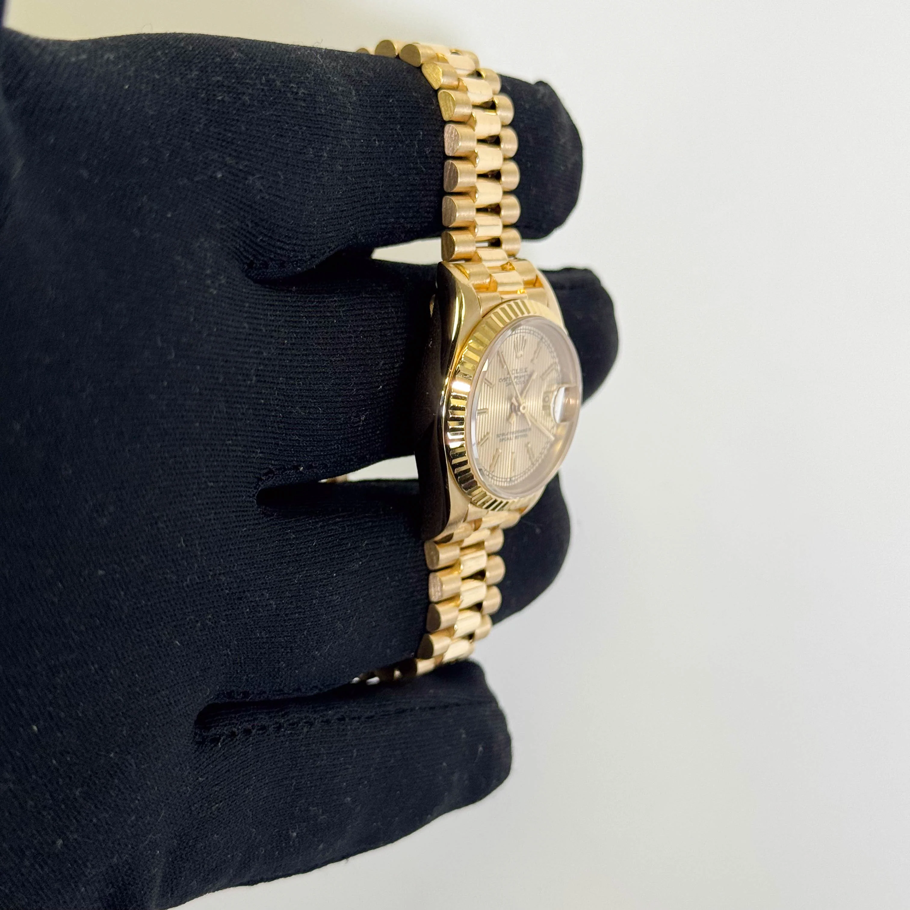 Rolex Datejust 26mm Champagne Dial Watch Ref# 69178 - Image 3