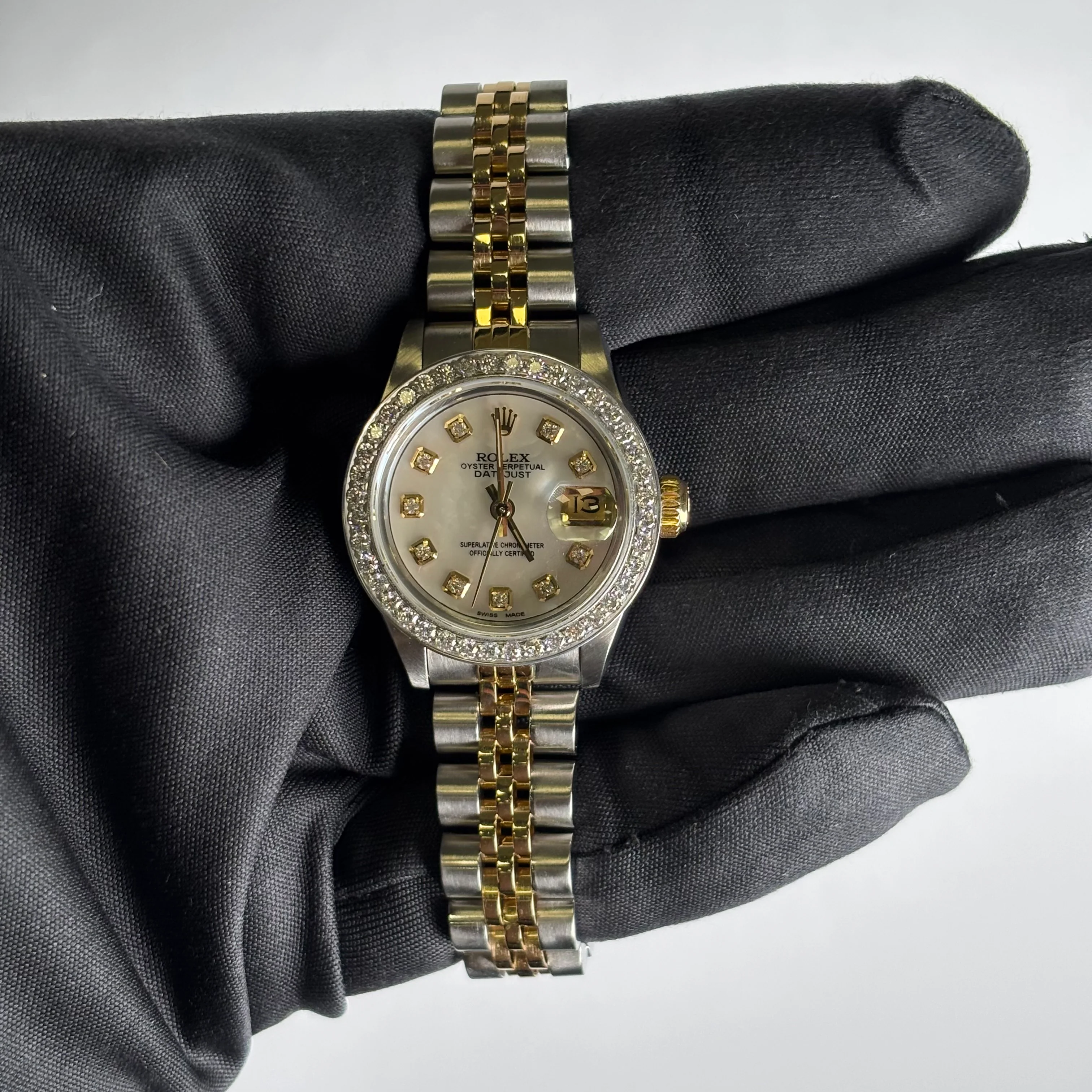 Rolex Datejust 26mm MOP Dial Watch Ref# 69173 - Image 2